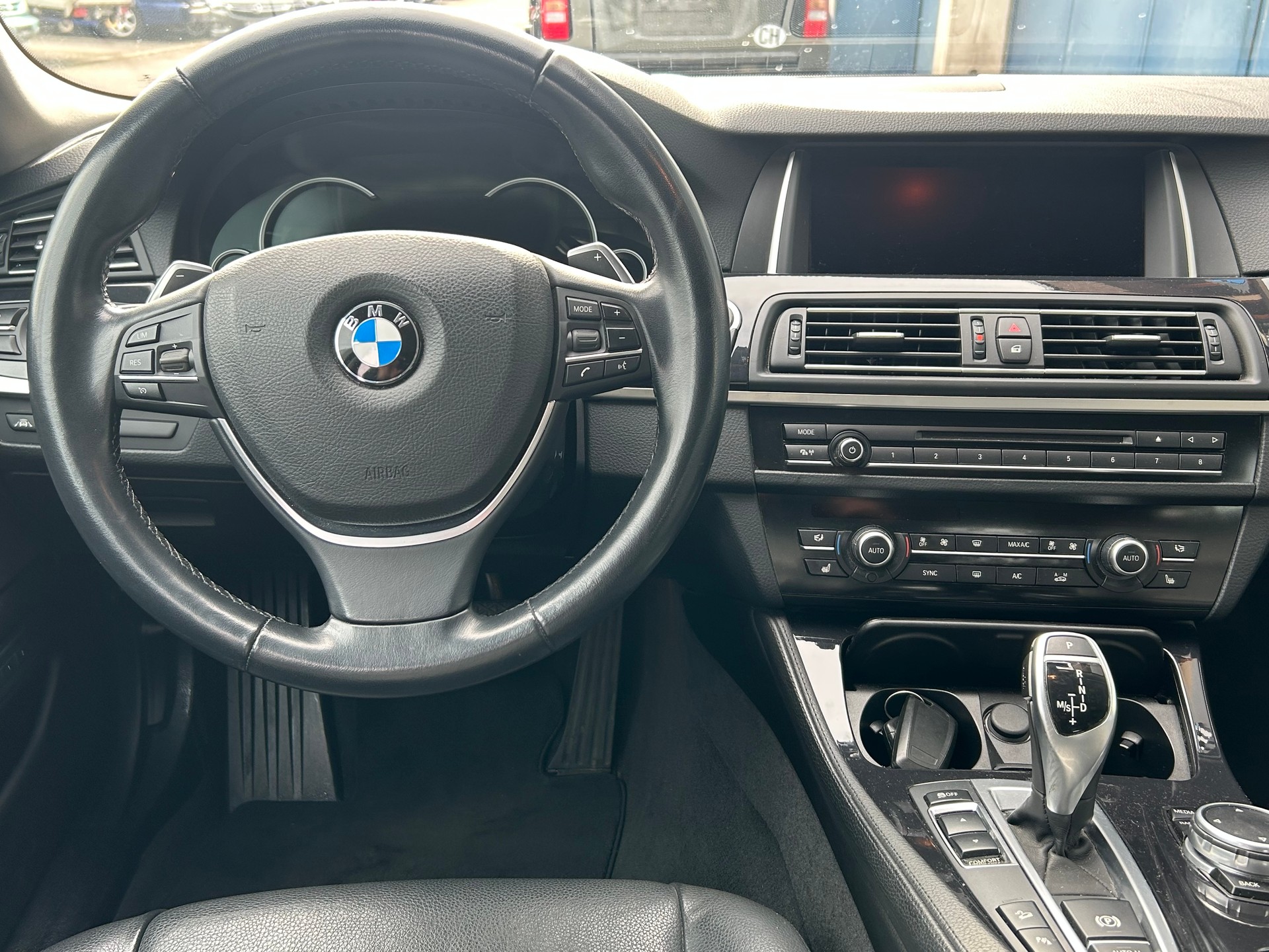 BMW 535d Touring xDrive Steptronic-image-3
