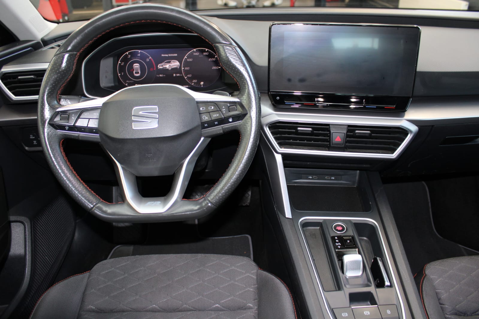 SEAT Leon ST 2.0 TDI EVO DSG 4Drive Hola FR-image-4