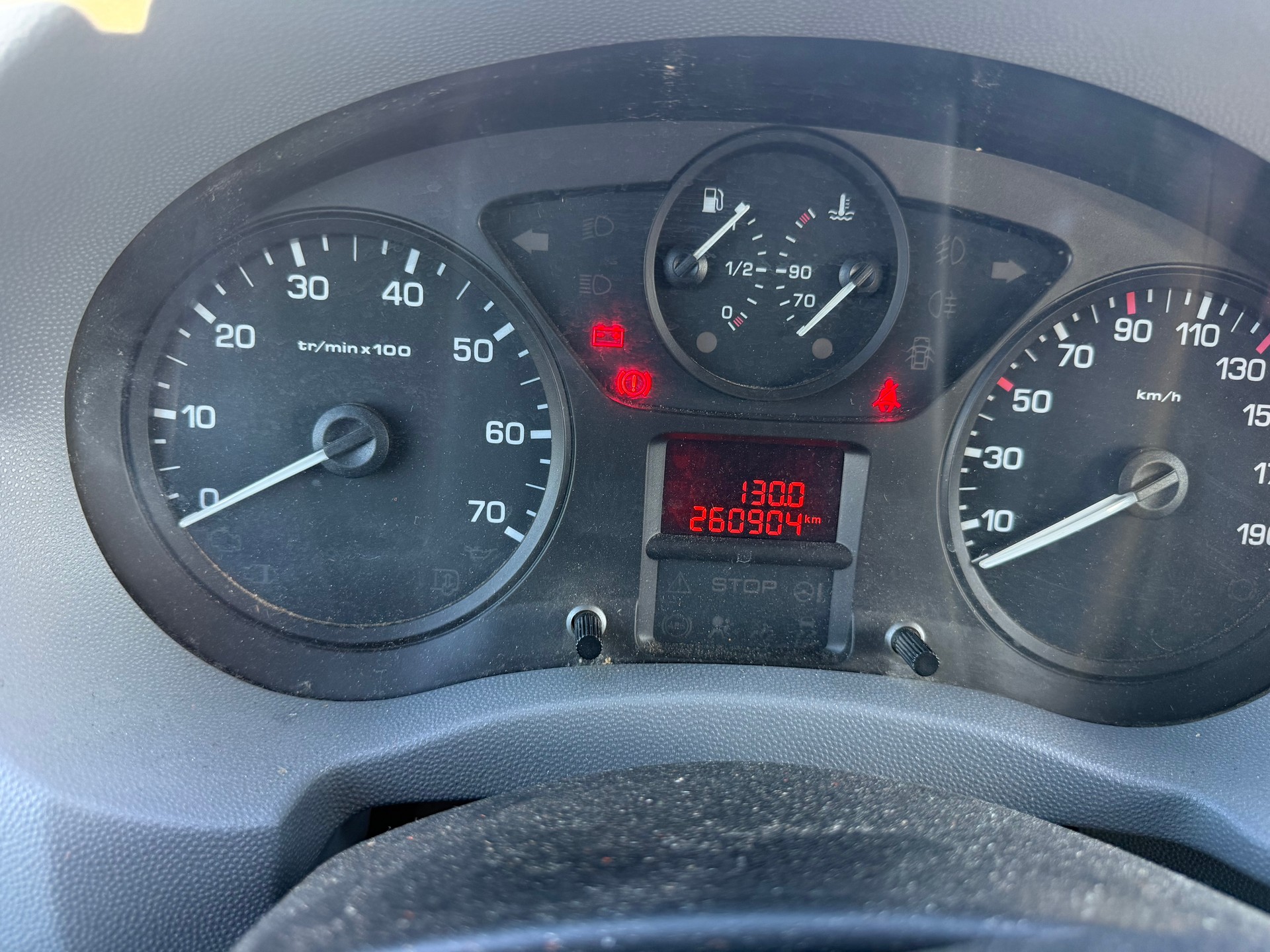 PEUGEOT Expert Tepee 2.0 HDi Confort L1-image-10