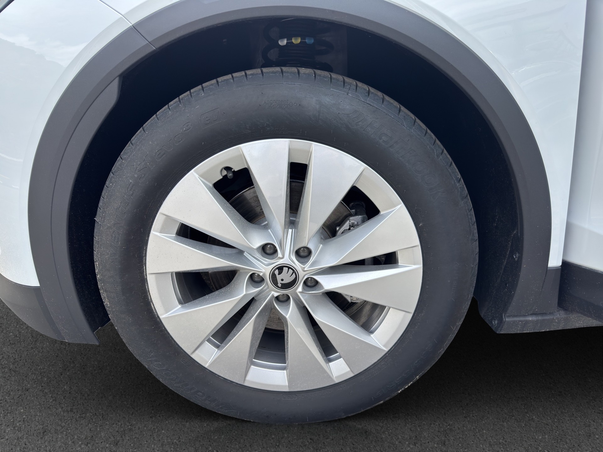 SKODA Elroq 60-image-18