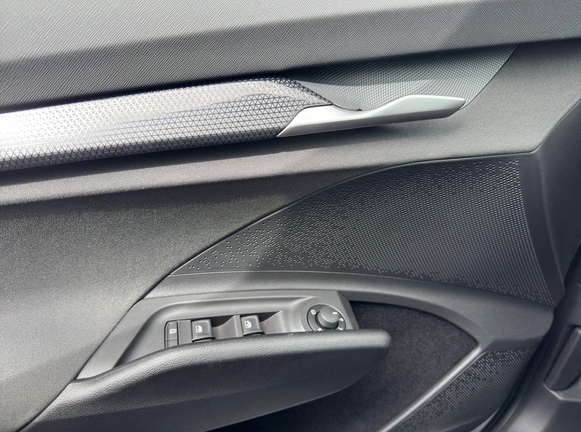 SKODA Elroq 60-image-10