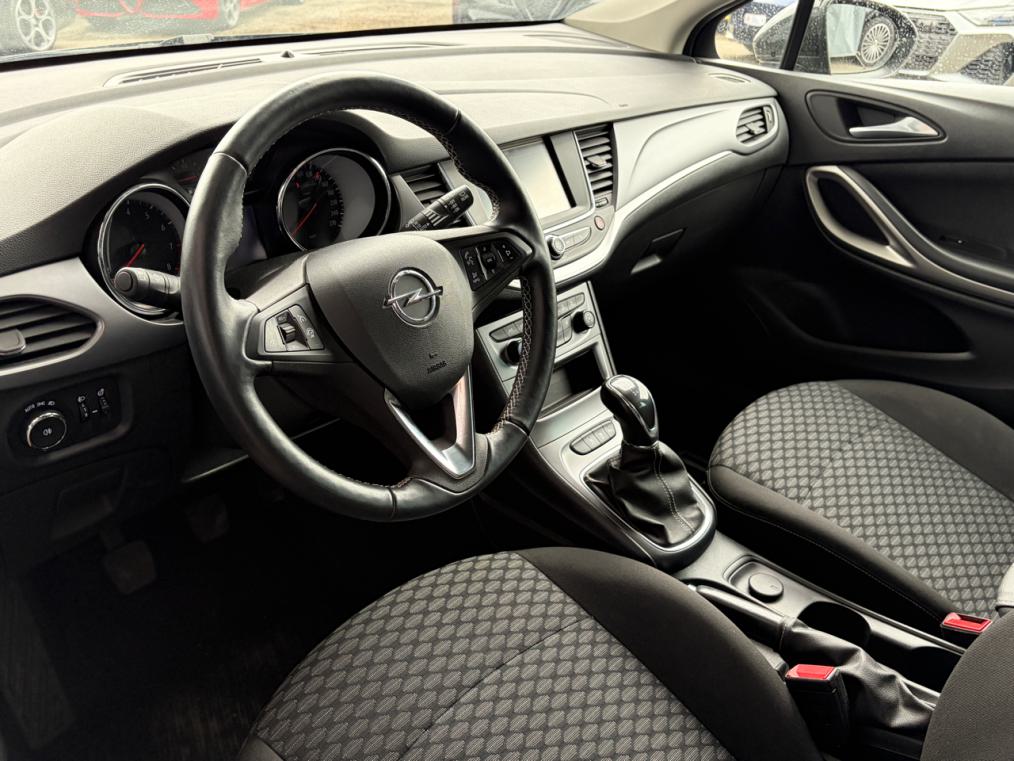 OPEL Astra Sports Tourer 1.2i Turbo Edition-image-3