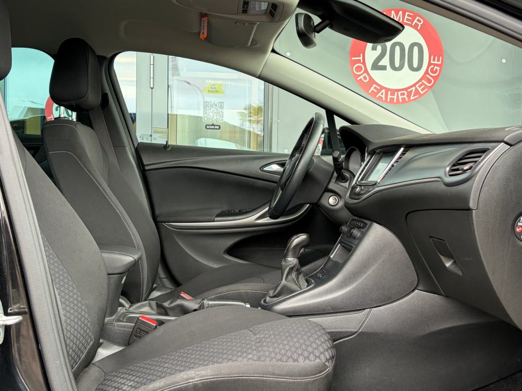 OPEL Astra Sports Tourer 1.2i Turbo Edition-image-7