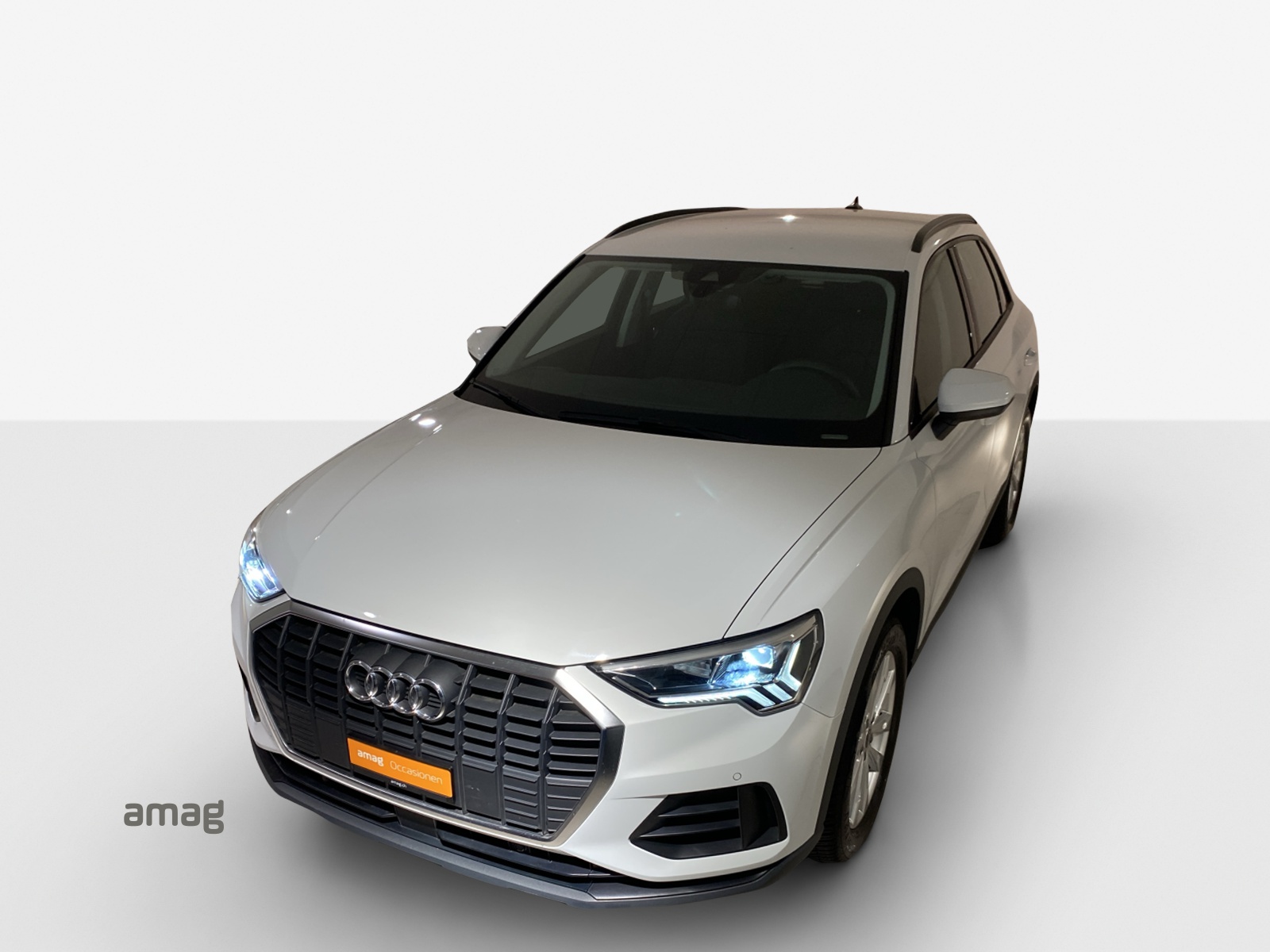 AUDI Q3 35 TDI quattro S-tronic-image-15
