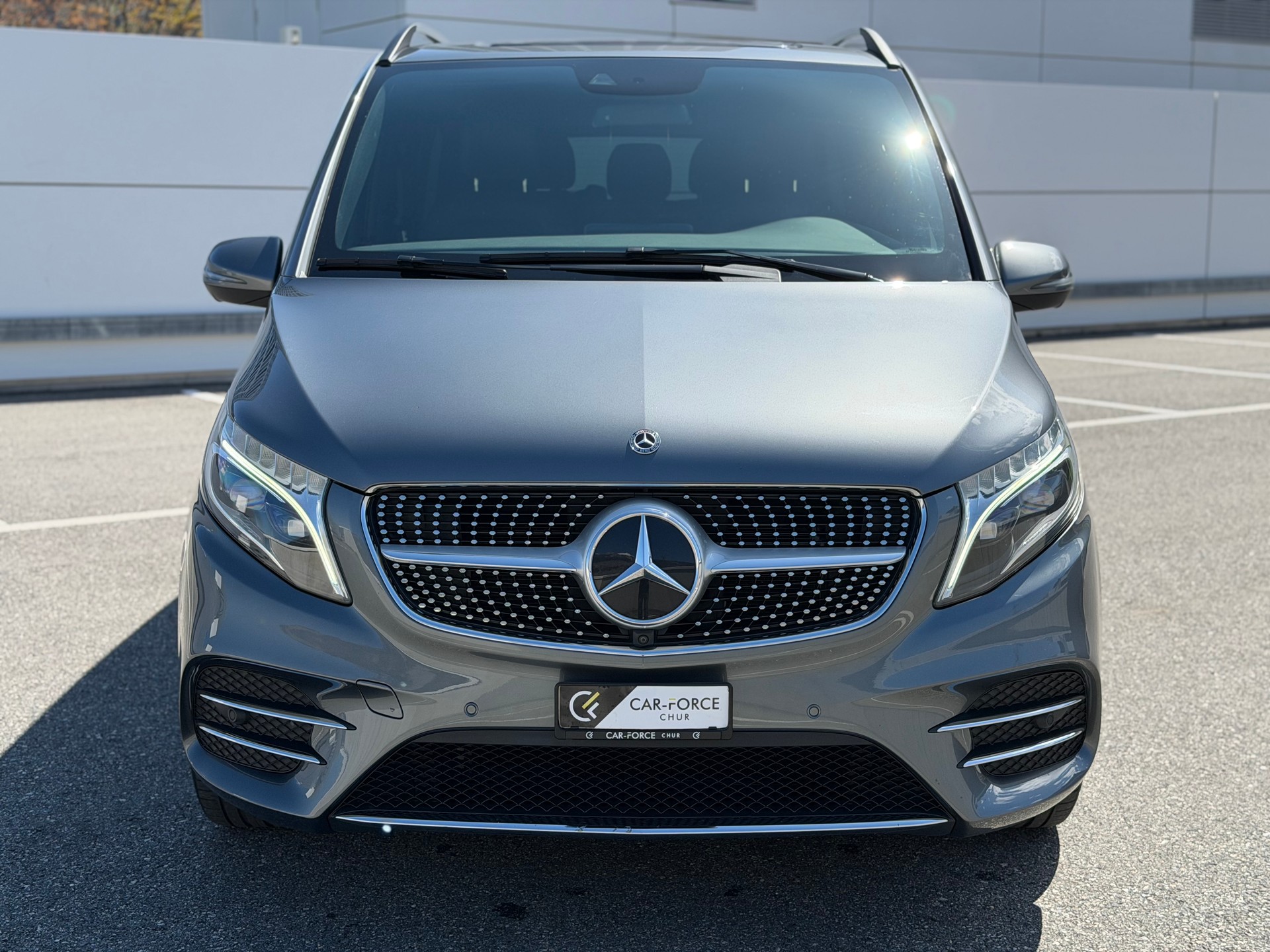 MERCEDES-BENZ V 300 d lang Swiss Edition 4Matic 9G-Tronic-image-8