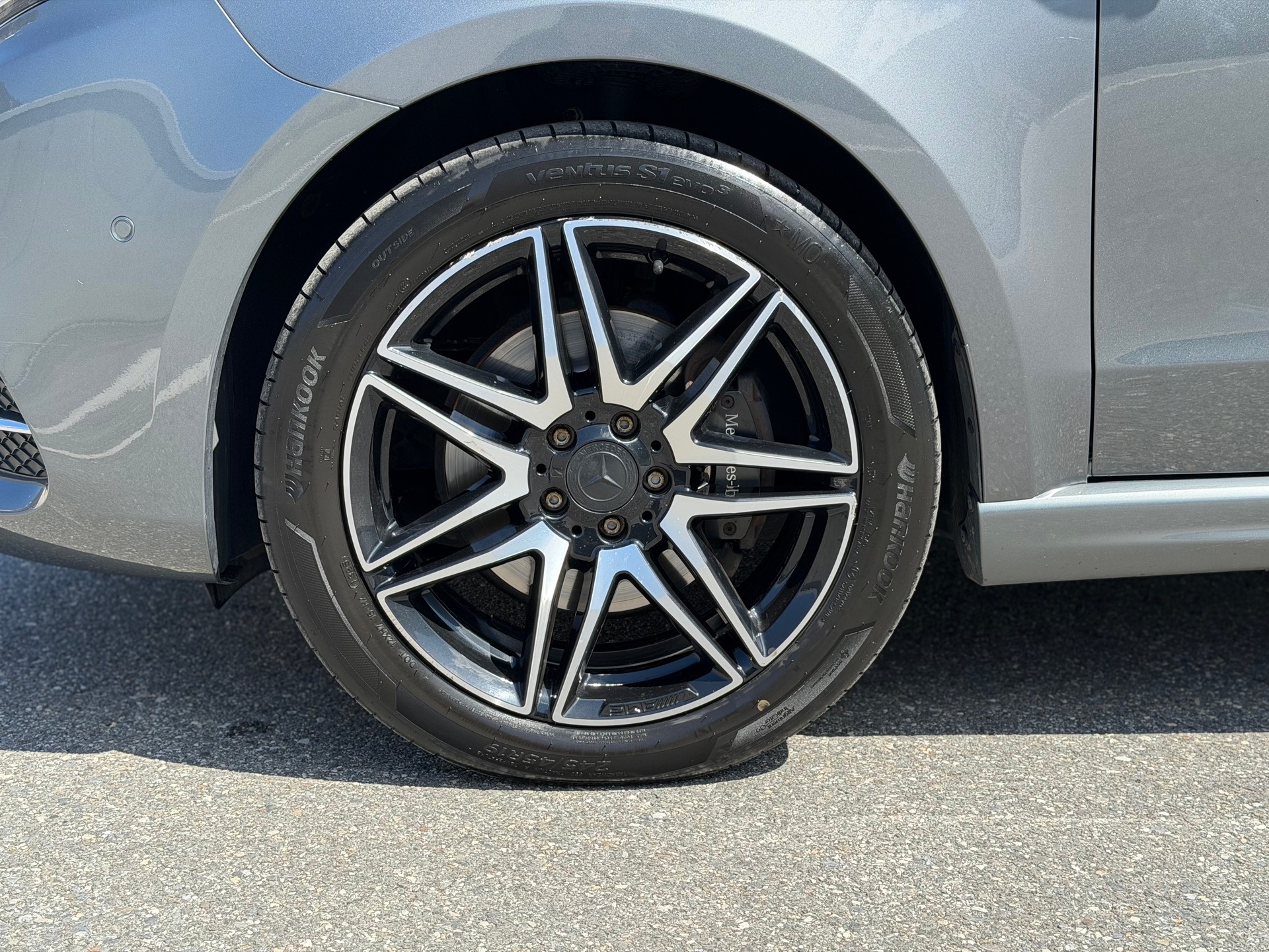 MERCEDES-BENZ V 300 d lang Swiss Edition 4Matic 9G-Tronic-image-11
