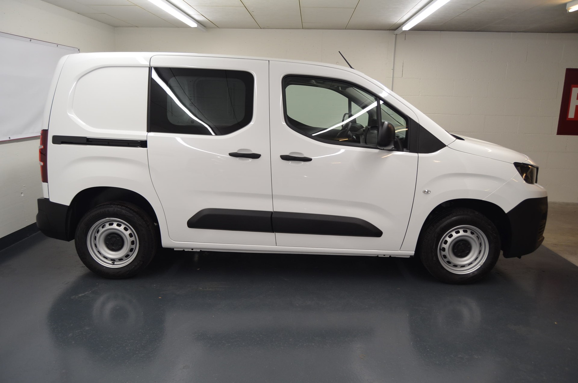 PEUGEOT Partner 1.5 HDi Premium-showroom-element-2