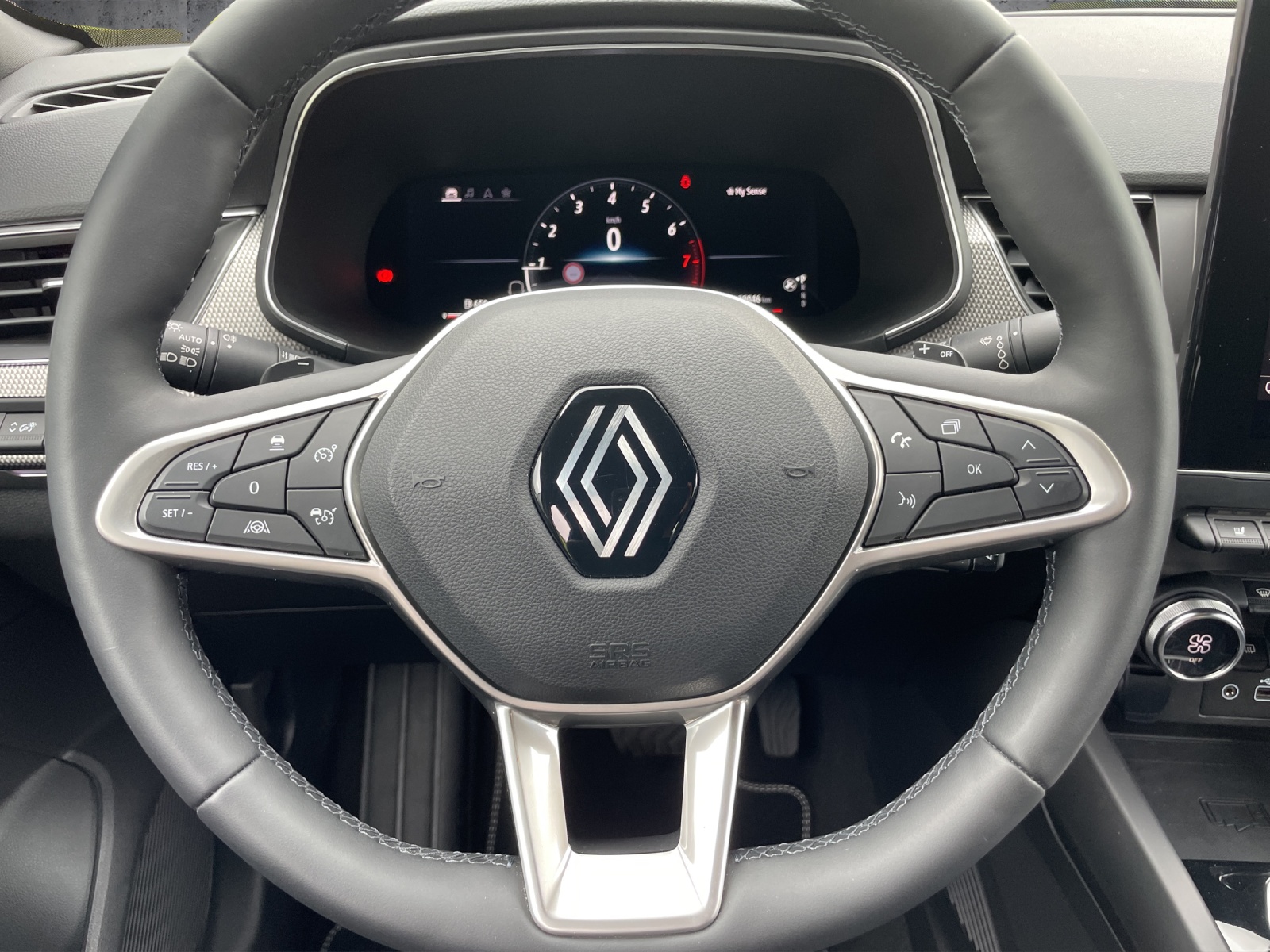 RENAULT Arkana 1.3 TCe 140PS Techno EDC-image-9