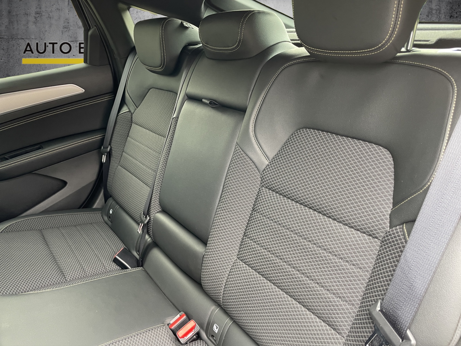 RENAULT Arkana 1.3 TCe 140PS Techno EDC-image-12