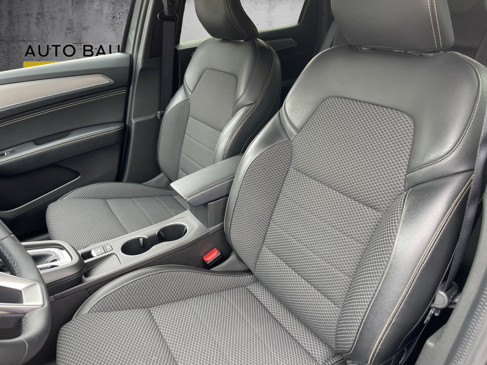 RENAULT Arkana 1.3 TCe 140PS Techno EDC-image-14
