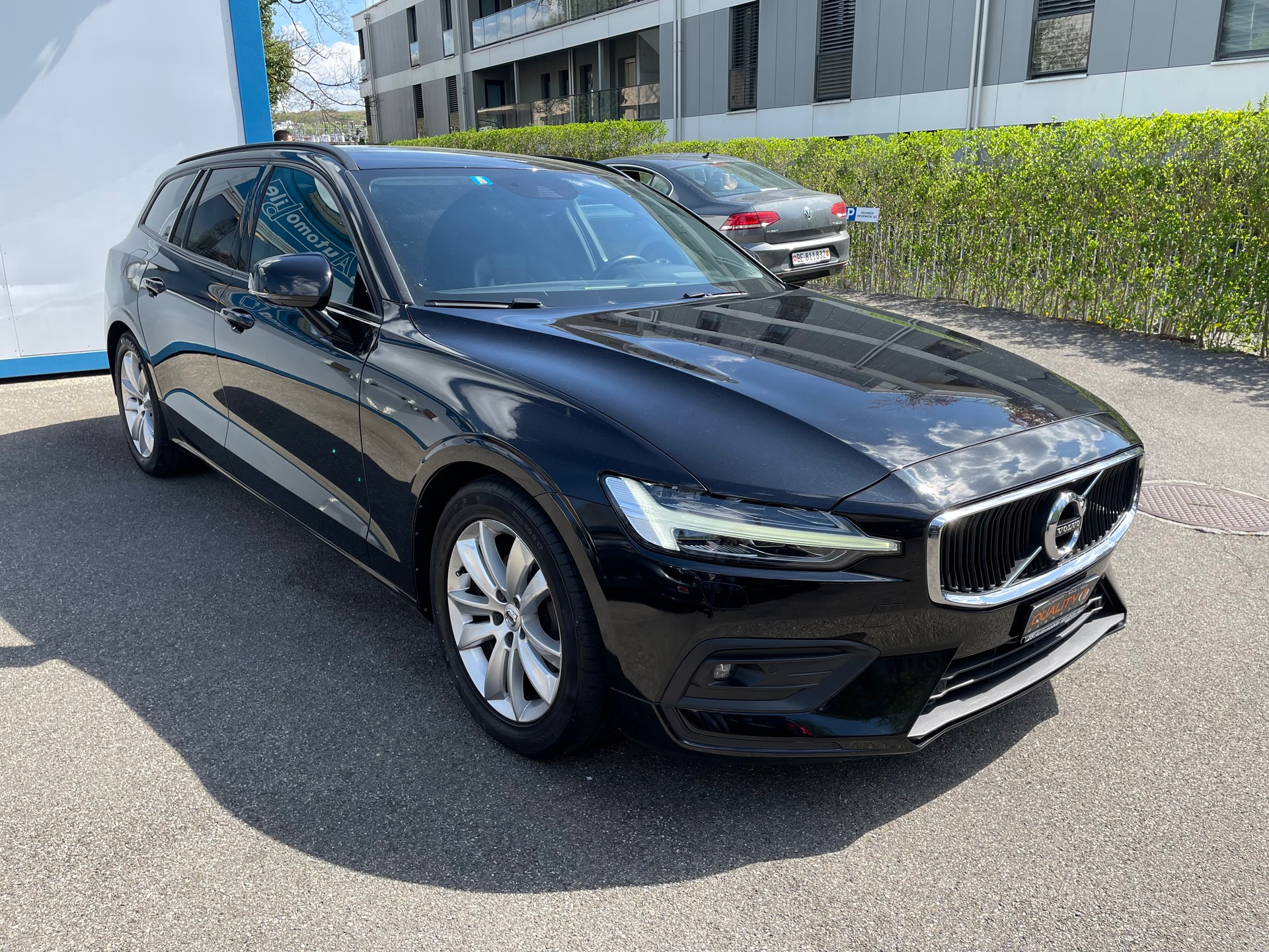 VOLVO V60 D4 Inscription Geartronic-image-4