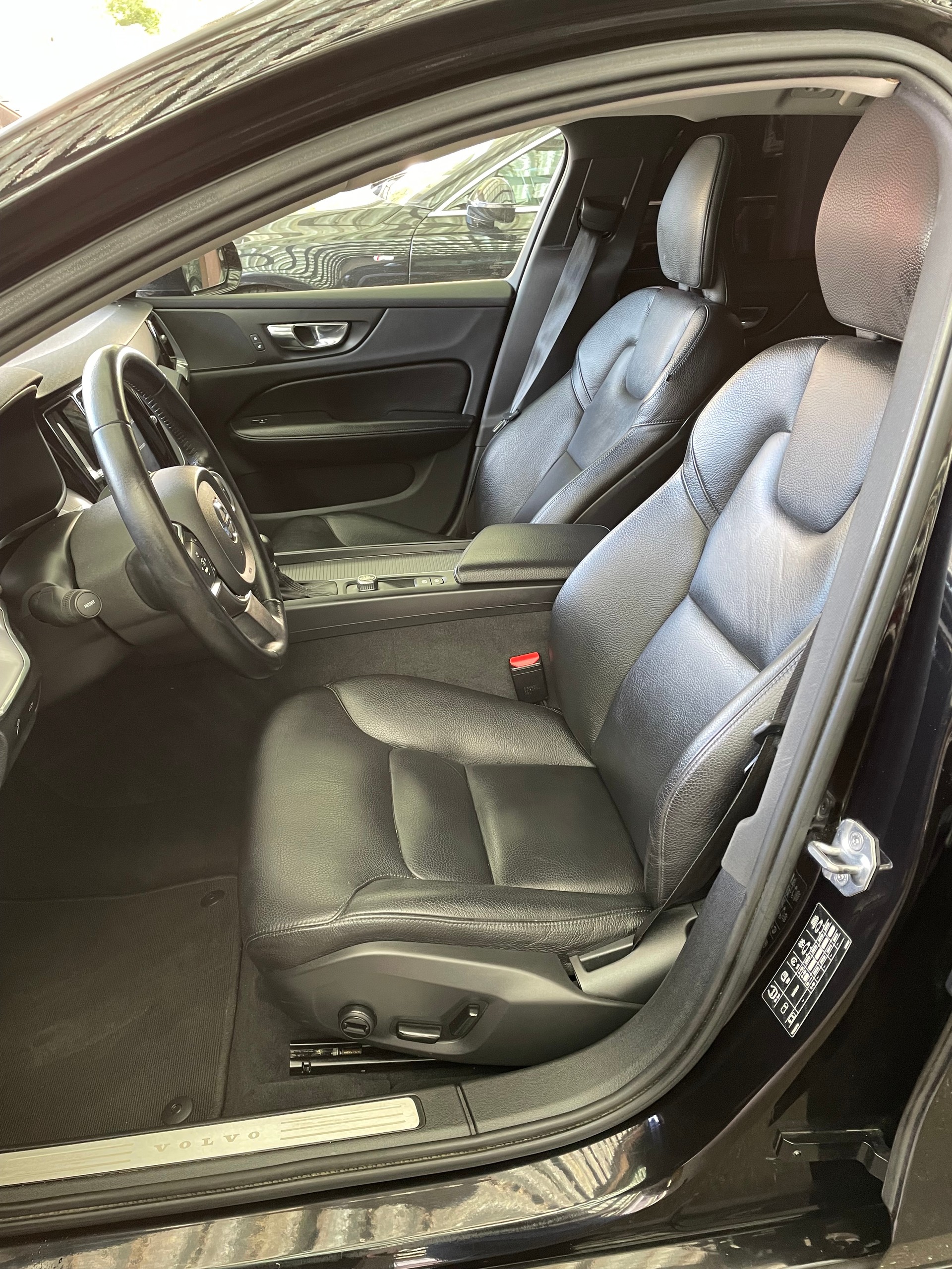 VOLVO V60 D4 Inscription Geartronic-image-7