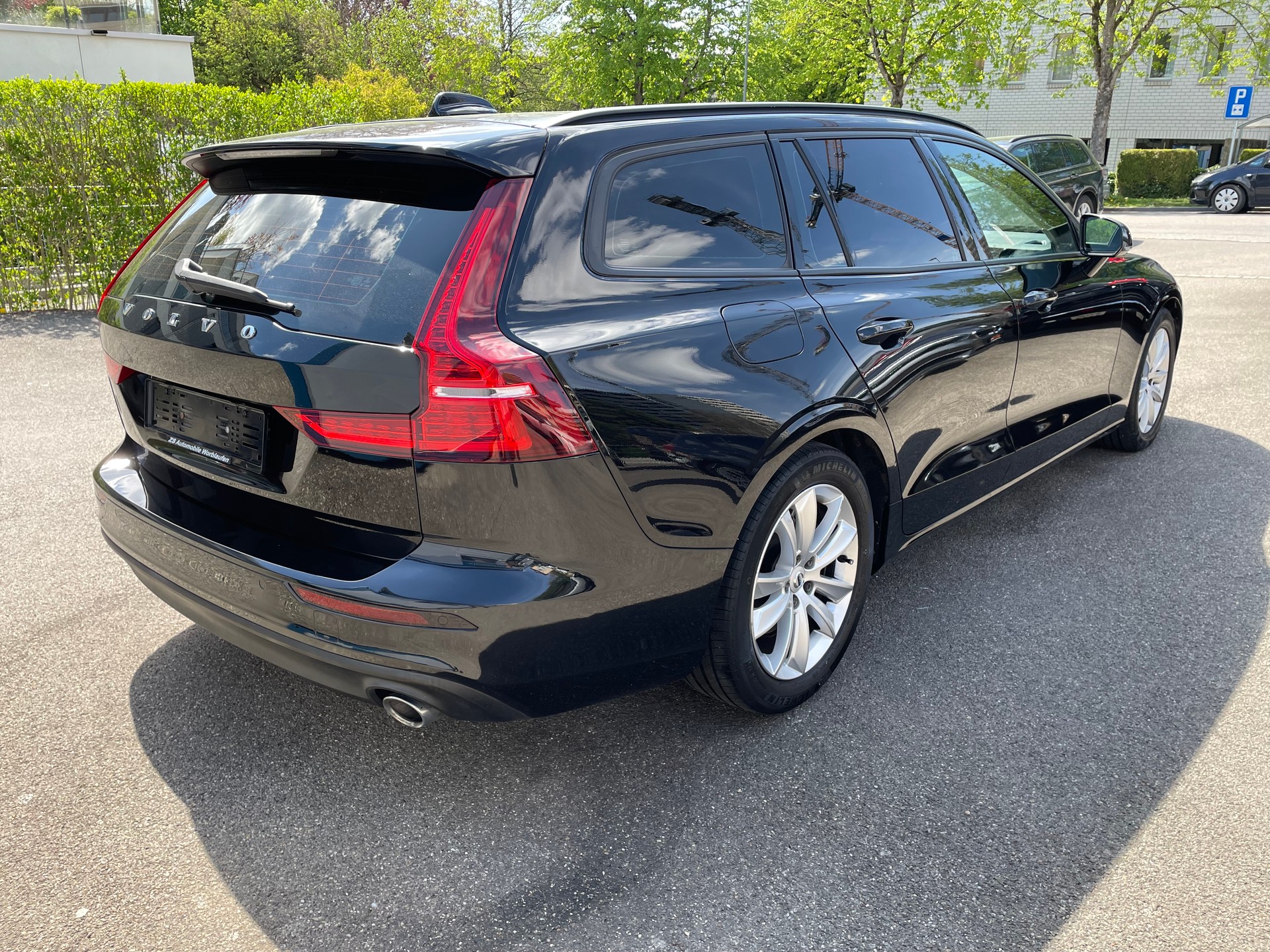 VOLVO V60 D4 Inscription Geartronic-image-3