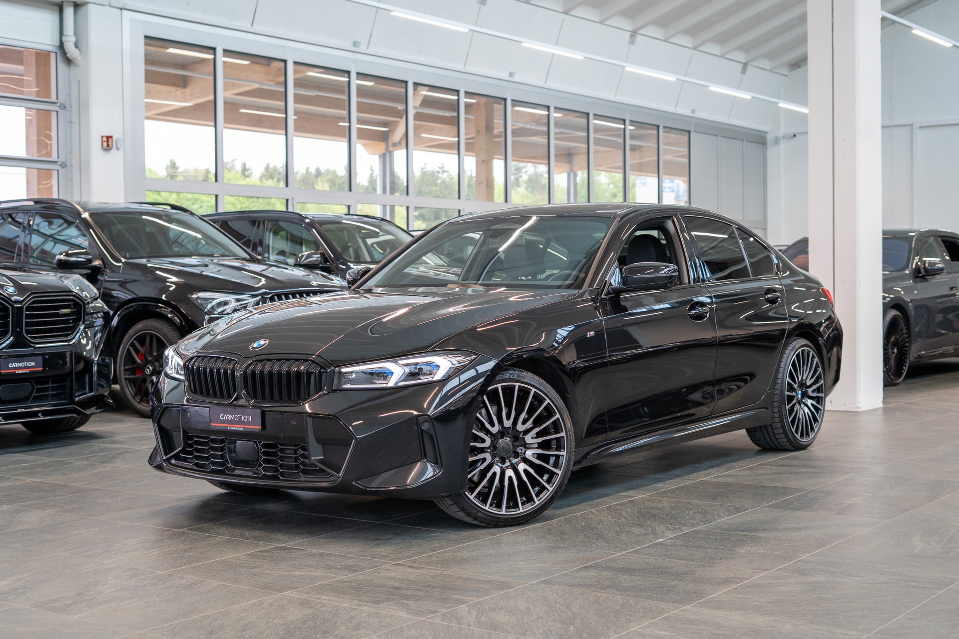 BMW 330i xDrive M Sport SAG / LCI / 360°Kamera / HeadUp / Glasdach-image-0