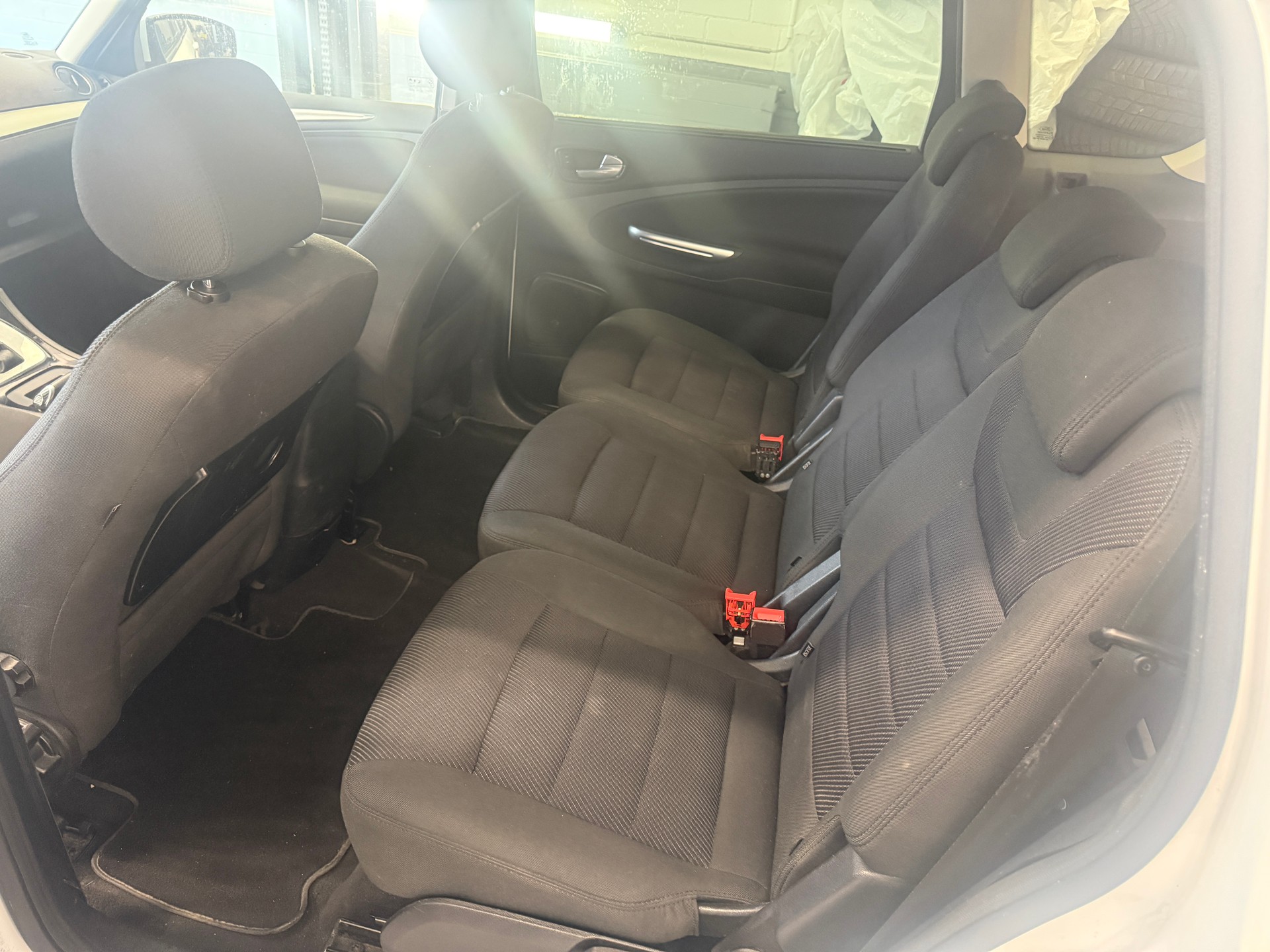 FORD S-Max 2.0 SCTi TitaniumS PowerShift-image-8