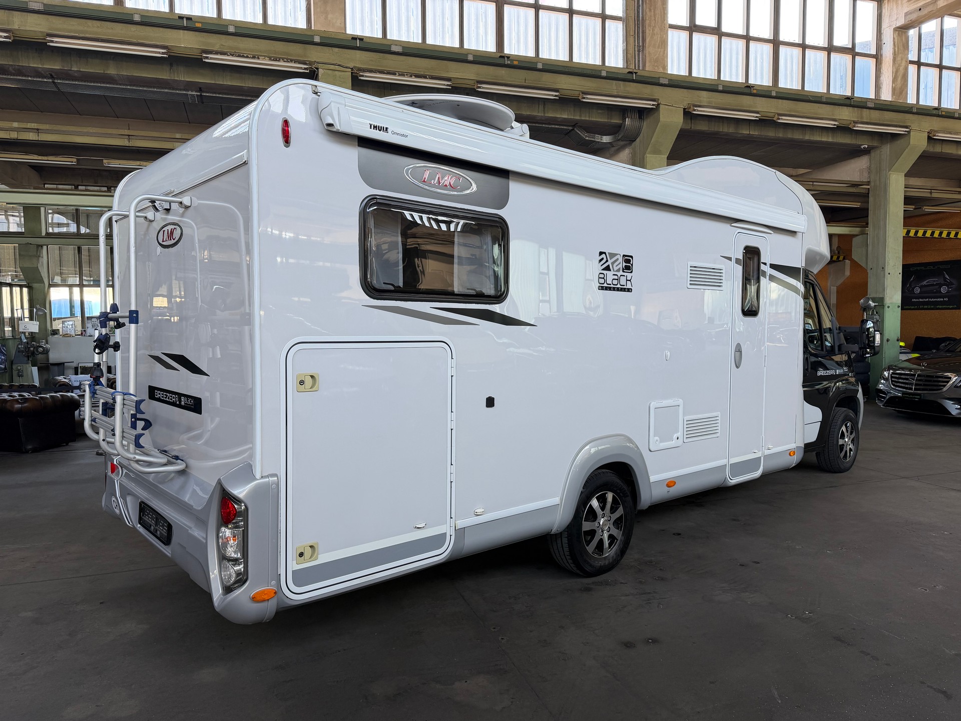 FIAT LMC H730 Breezer Black Selection-showroom-element-2