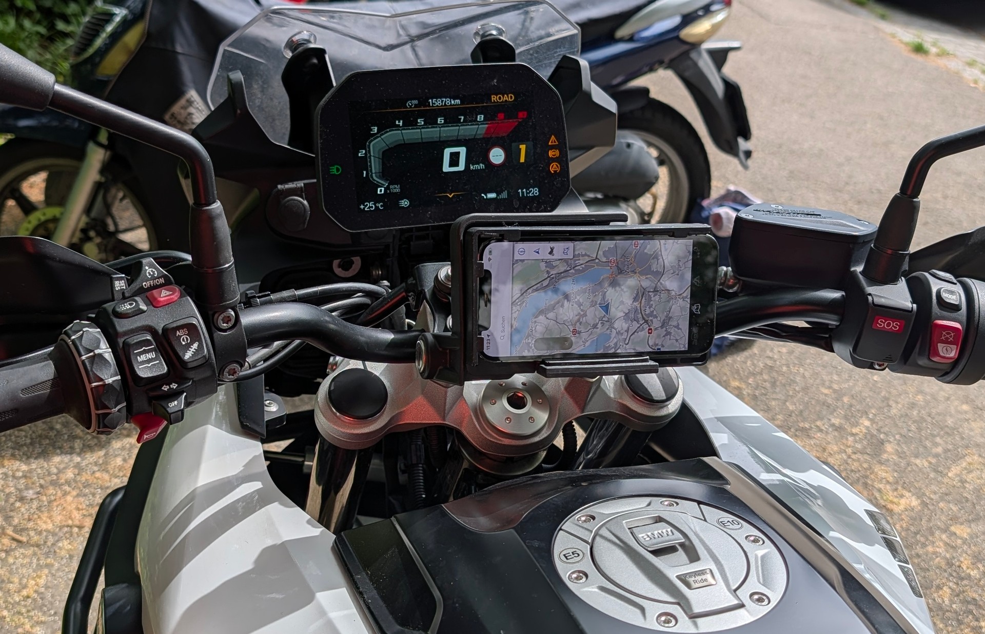 BMW F 750 GS ABS-image-1