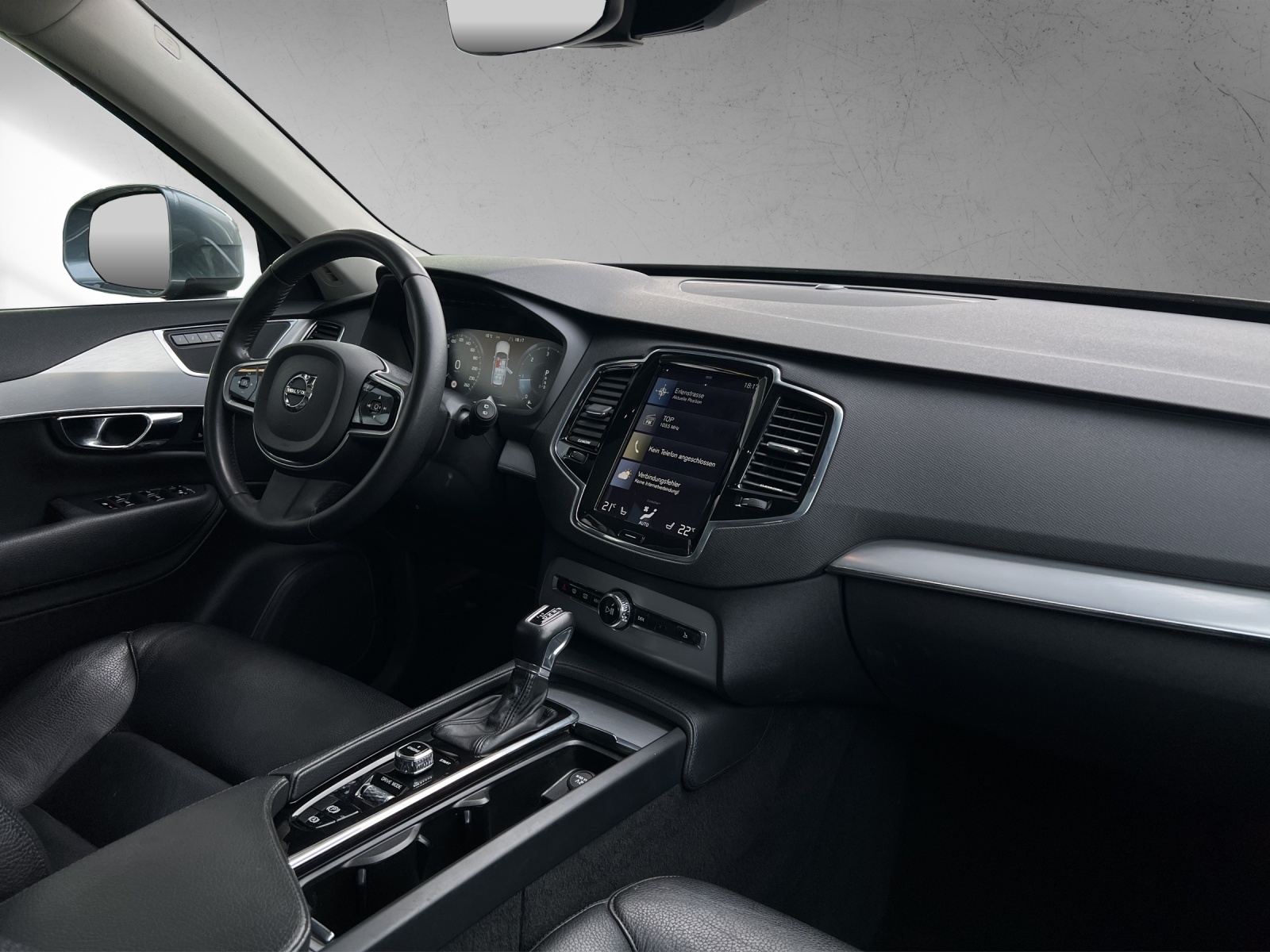 VOLVO XC90 D5 AWD Momentum-image-13