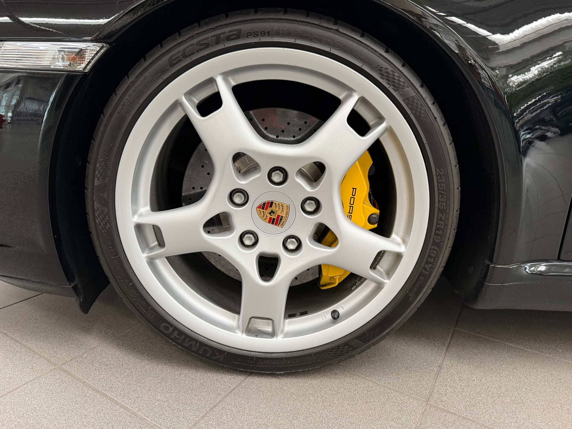 PORSCHE 911 Carrera S-image-4