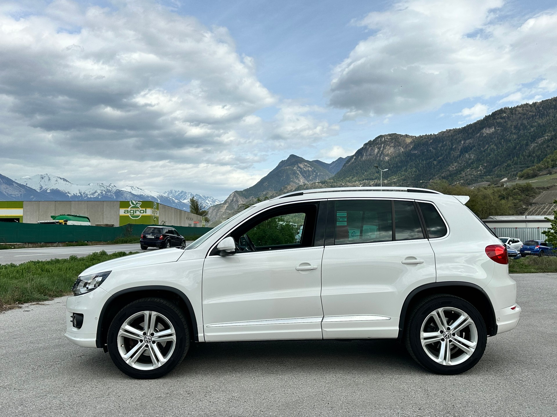VW Tiguan 2.0 TSI Sport&Style 4Motion DSG-image-6