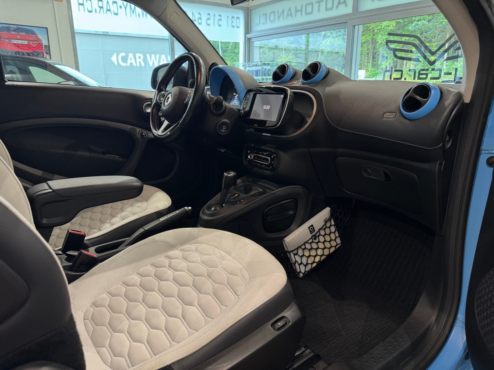 SMART fortwo Cabrio *BRABUS Edition Tailor Made* twinmatic || CH-FZG || LIMITIERT AUF 200 STK WELTWEIT-image-29
