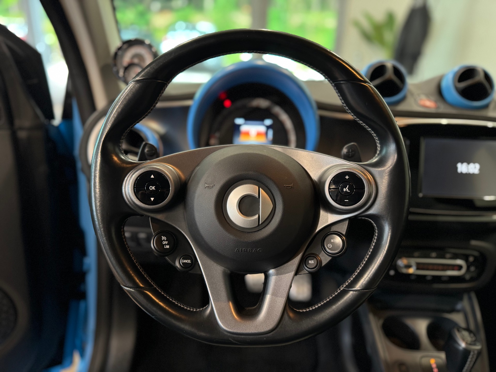 SMART fortwo Cabrio *BRABUS Edition Tailor Made* twinmatic || CH-FZG || LIMITIERT AUF 200 STK WELTWEIT-image-25