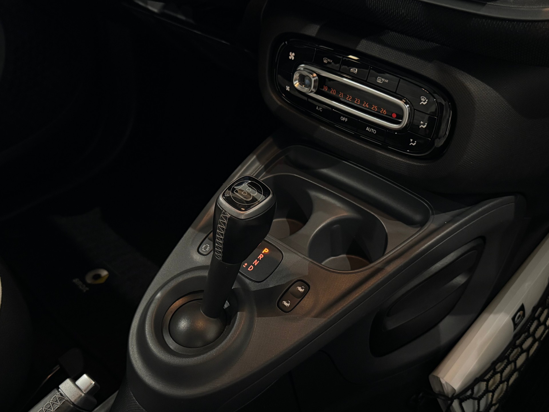 SMART fortwo Cabrio *BRABUS Edition Tailor Made* twinmatic || CH-FZG || LIMITIERT AUF 200 STK WELTWEIT-image-28