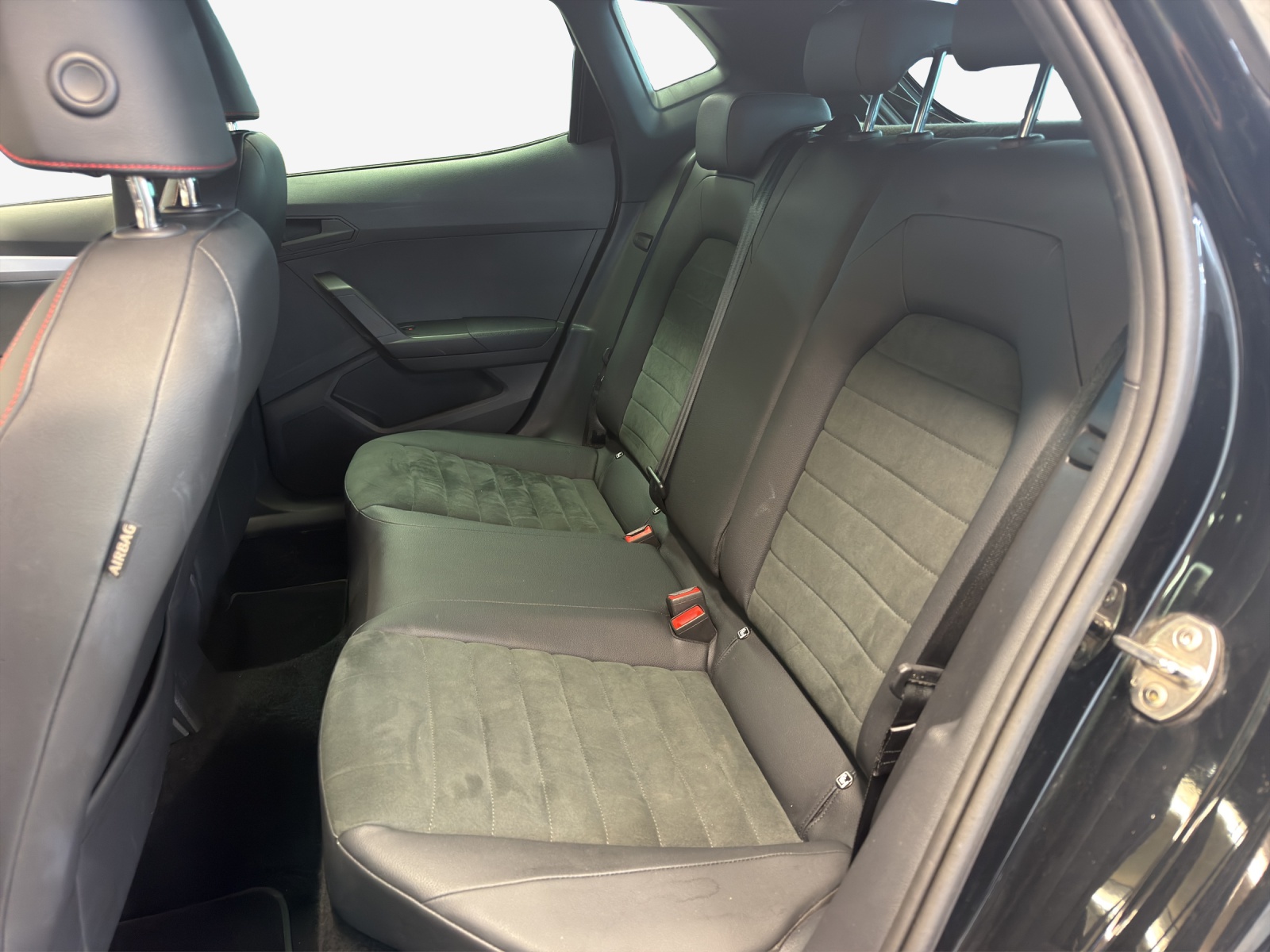 SEAT Ibiza 1.0 EcoTSI FR DSG-image-11