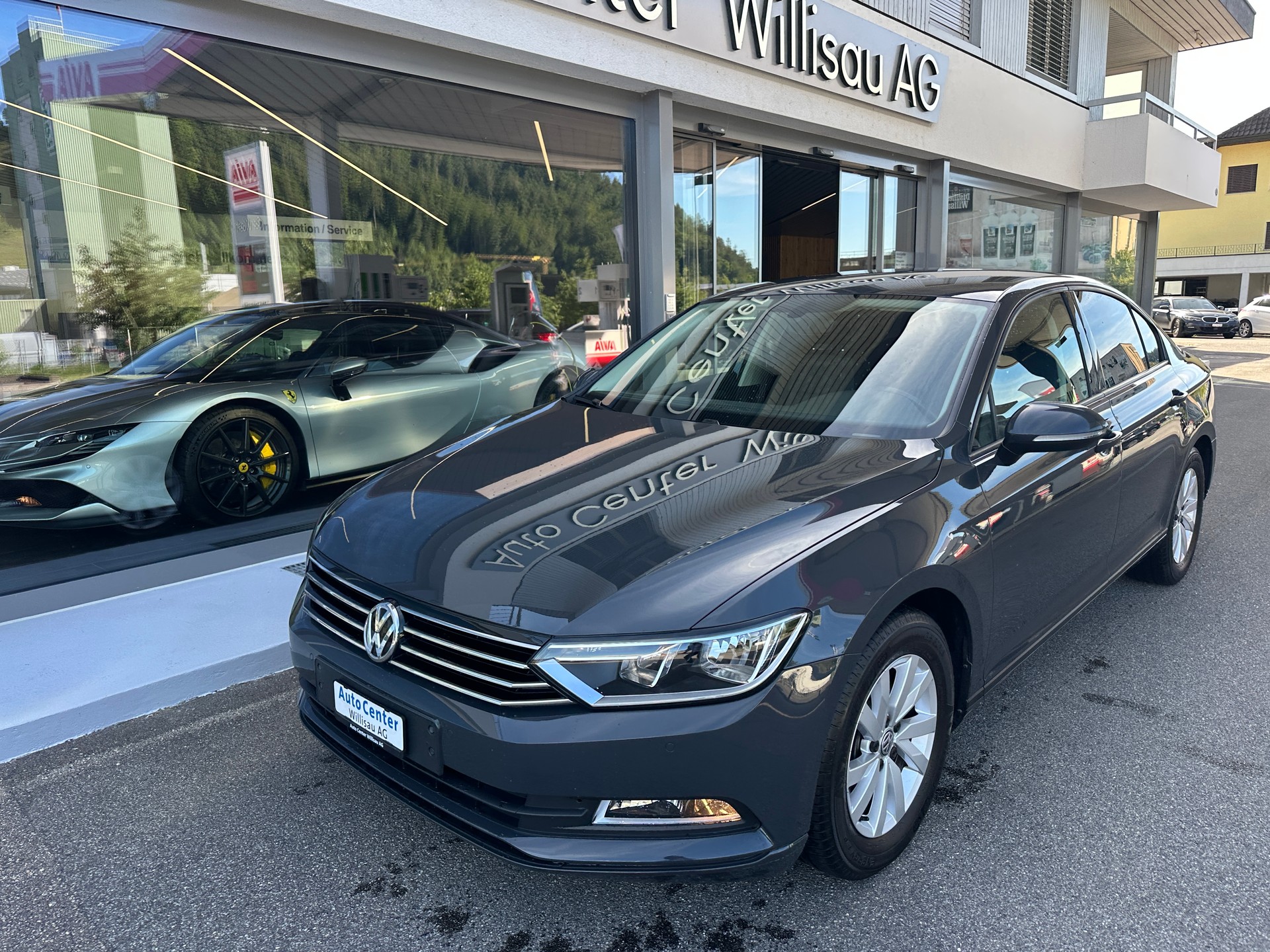 VW Passat Limousine 1.4 TSI BMT Trendline-showroom-element-1