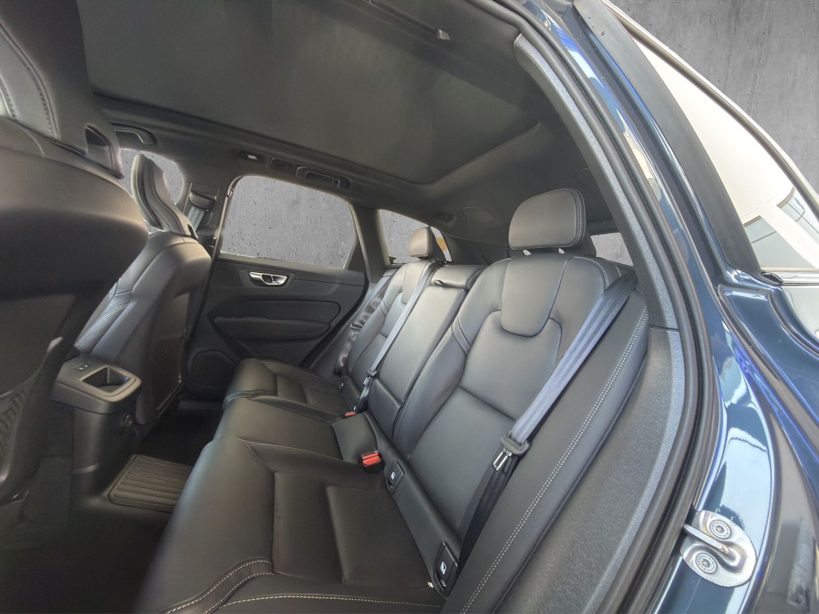 Image VOLVO XC60 XC60 T6 eAWD PluginHybrid Black Edition Geartronic