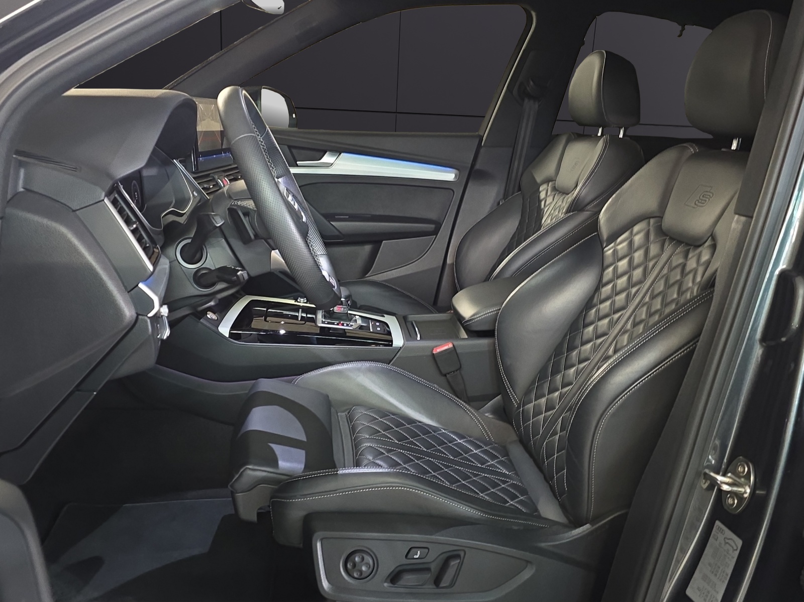 AUDI Q5 Sportback 50 TFSI e PHEV S line quattro S-tronic CH-Fahrzeug-image-8