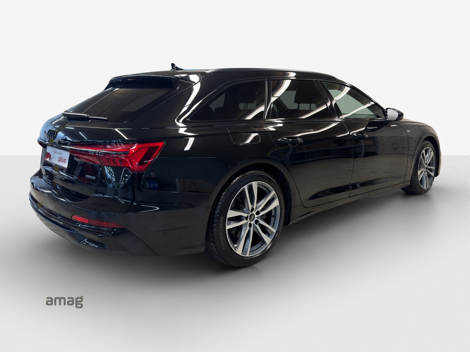AUDI A6 Avant 50 TFSIe S line quattro S-tronic-image-4
