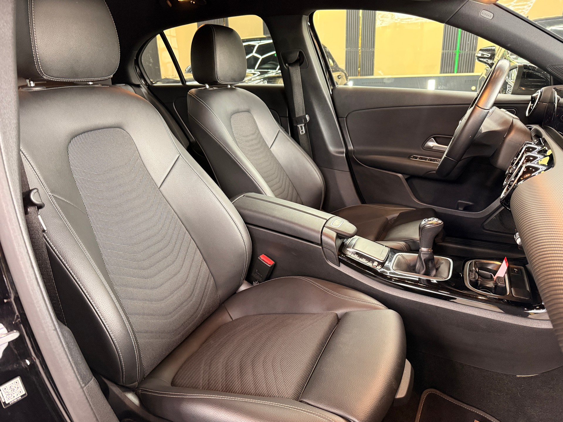 MERCEDES-BENZ A 160-image-11