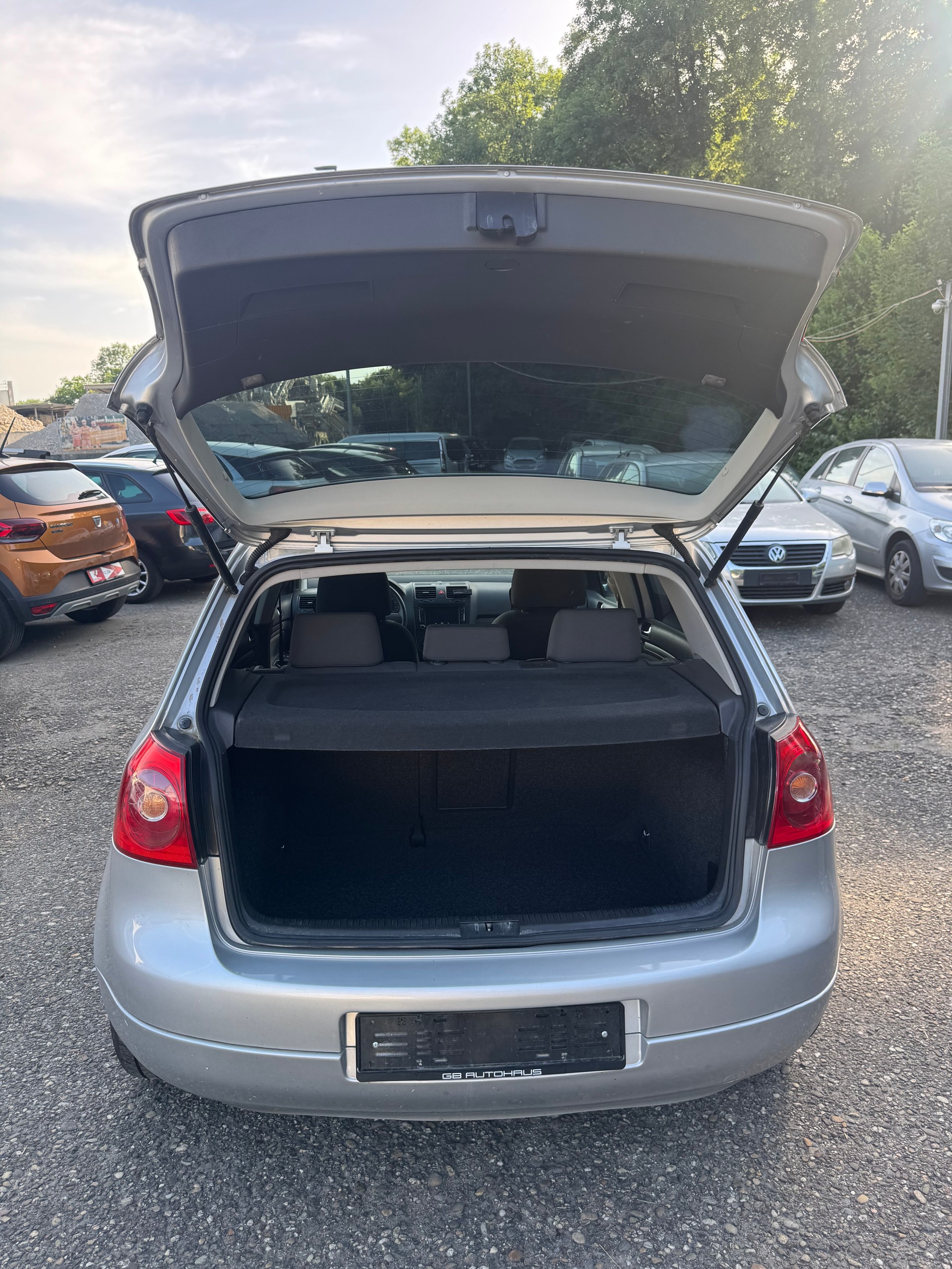 VW Golf 2.0 FSI Comfortline-image-7