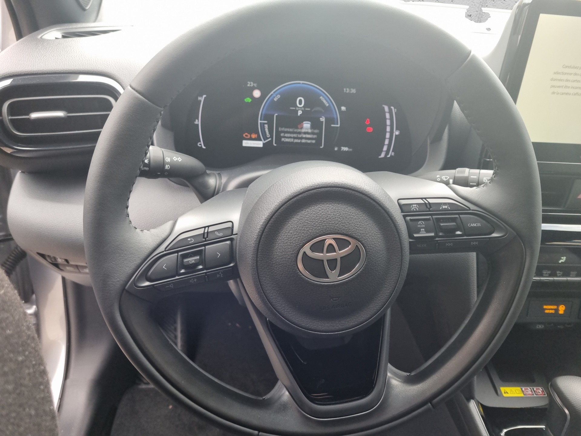 TOYOTA Yaris Cross 1.5 Trend e-CVT-image-10