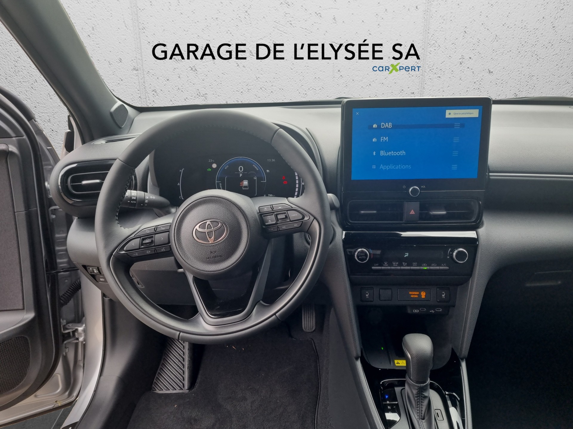 TOYOTA Yaris Cross 1.5 Trend e-CVT-image-11