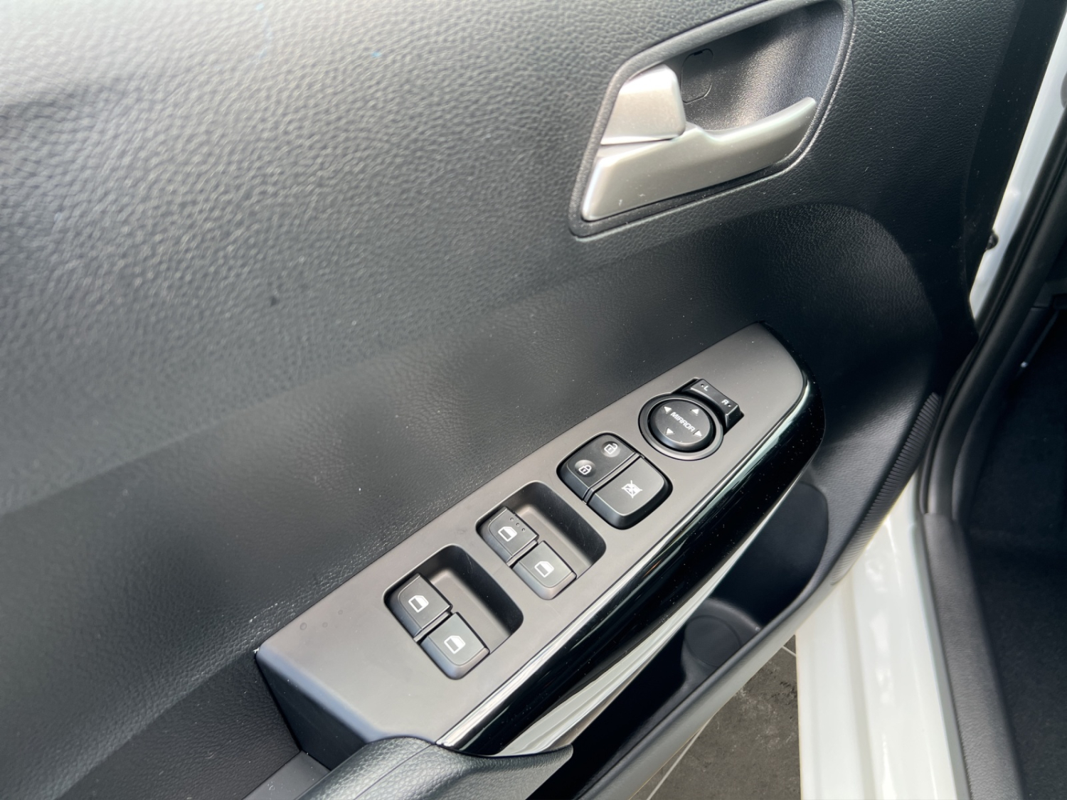 KIA Picanto 1.0 GDi First Edition-image-17