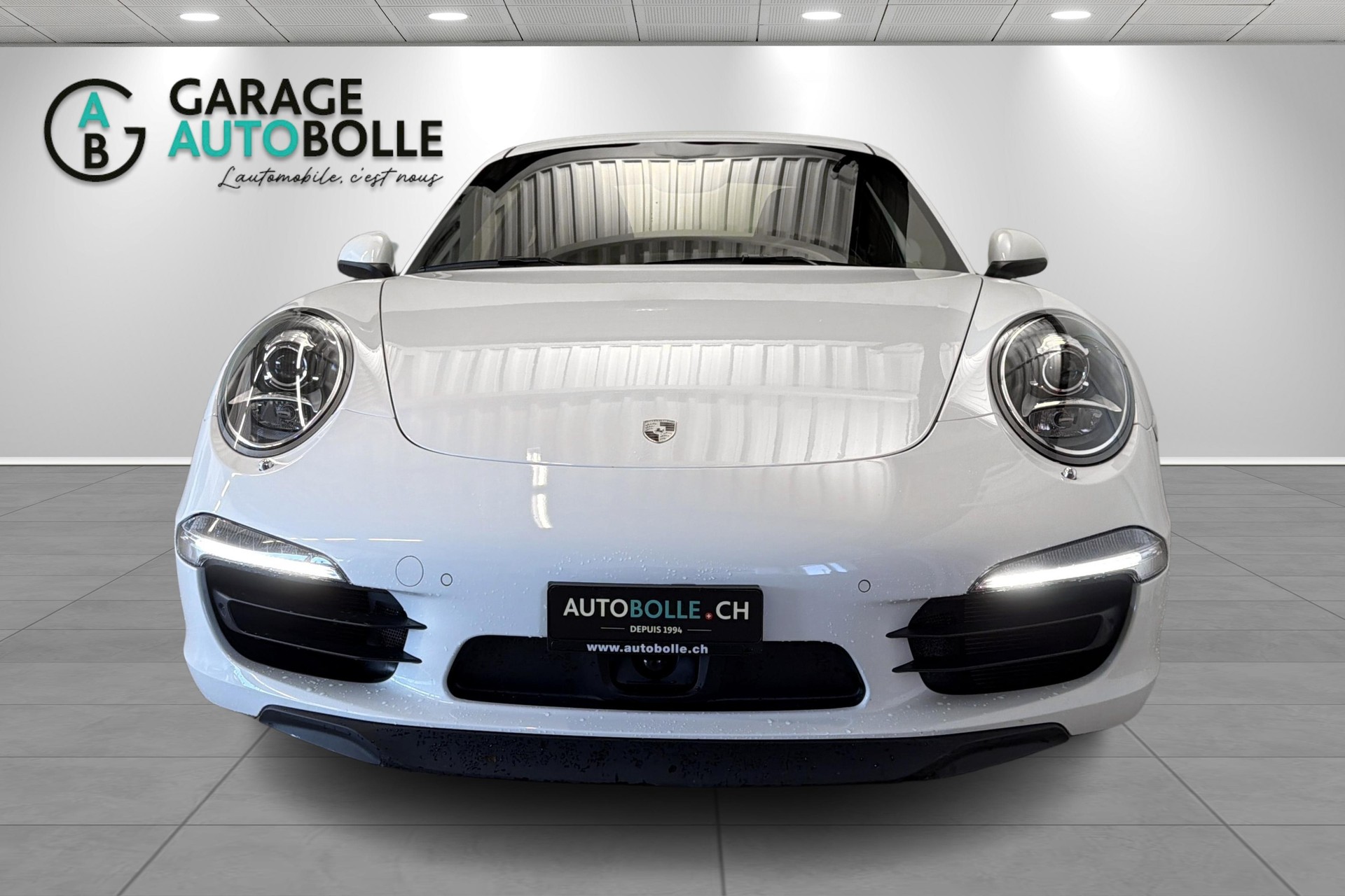 PORSCHE 911 Carrera 4S PDK-showroom-element-1