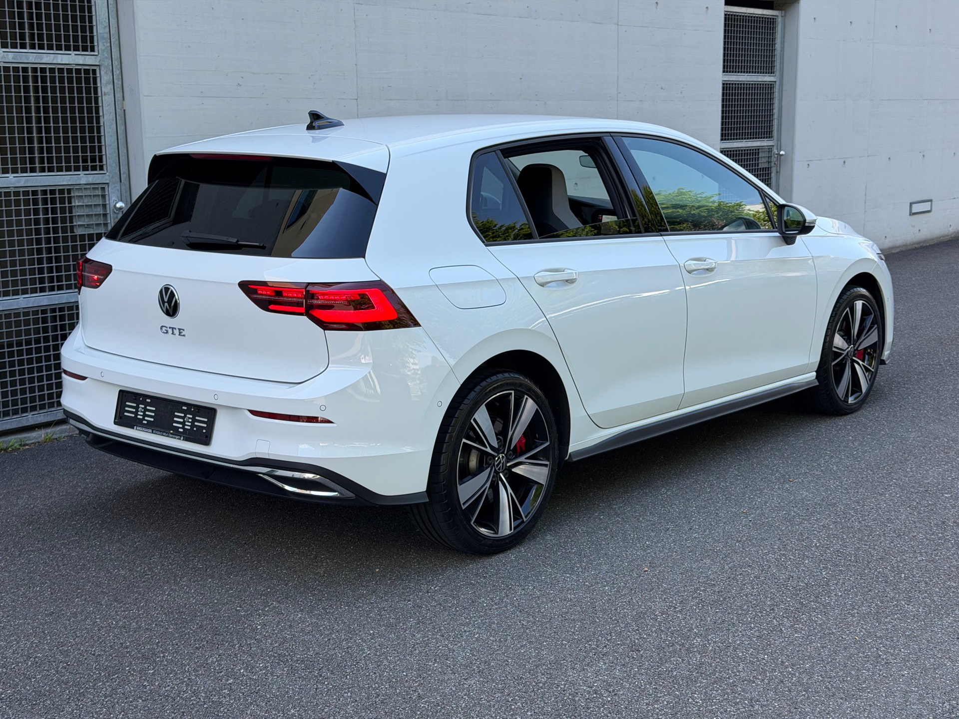 VW Golf 1.4 TSI PHEV GTE LEDERPAKET-image-5
