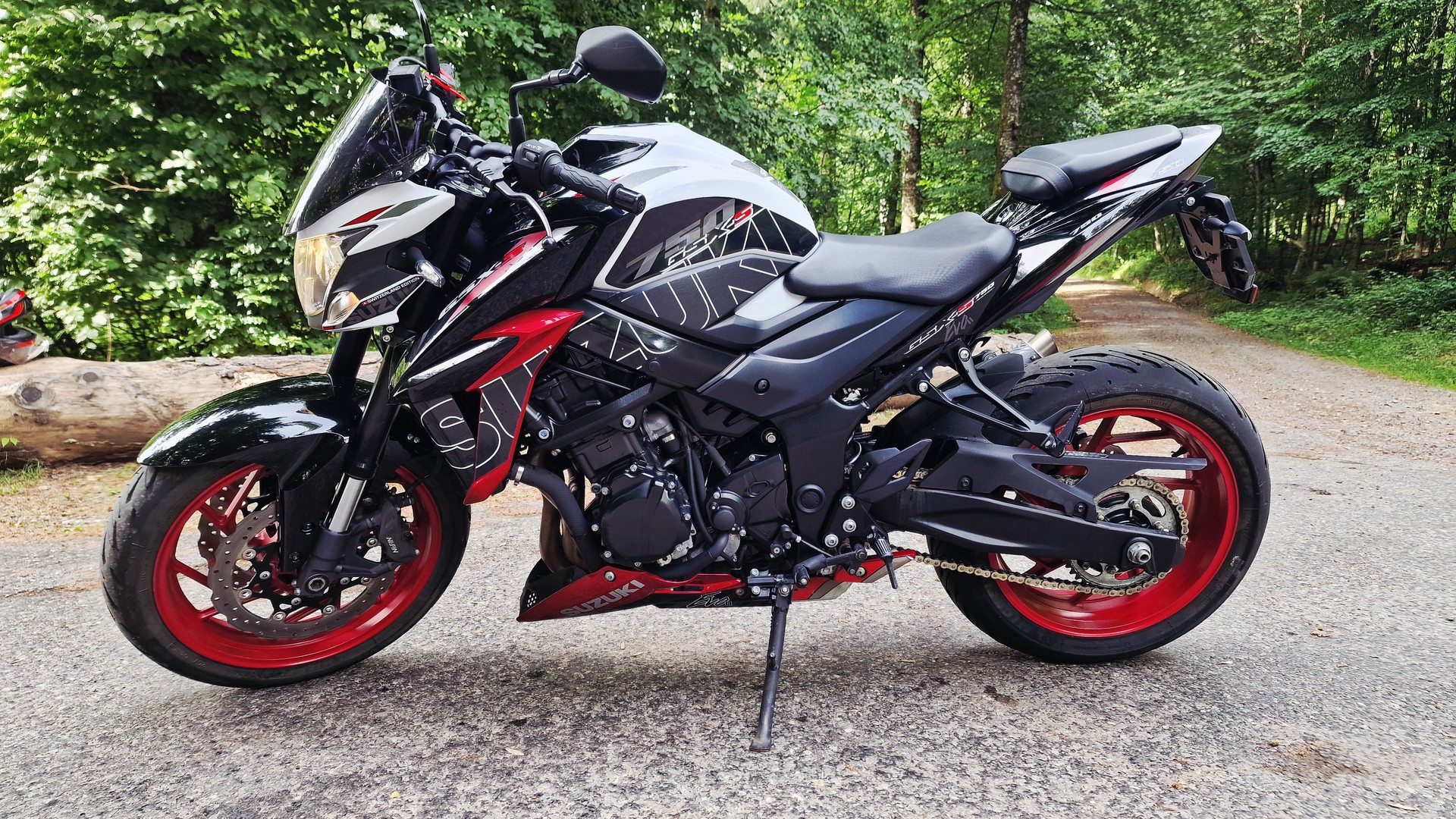 SUZUKI GSX-S 750 EVO ABS-image-11