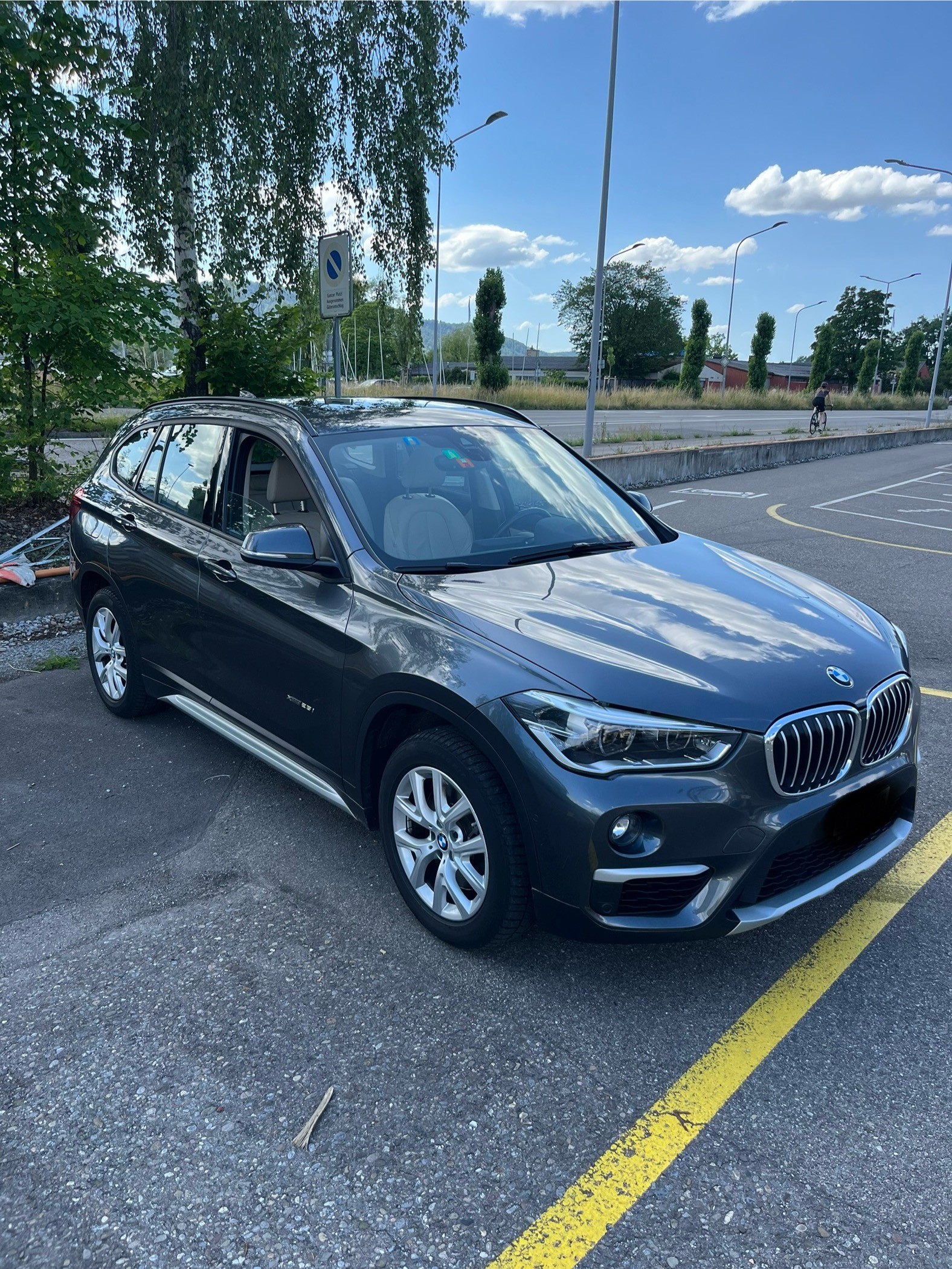 BMW 25i xDrive-image-2