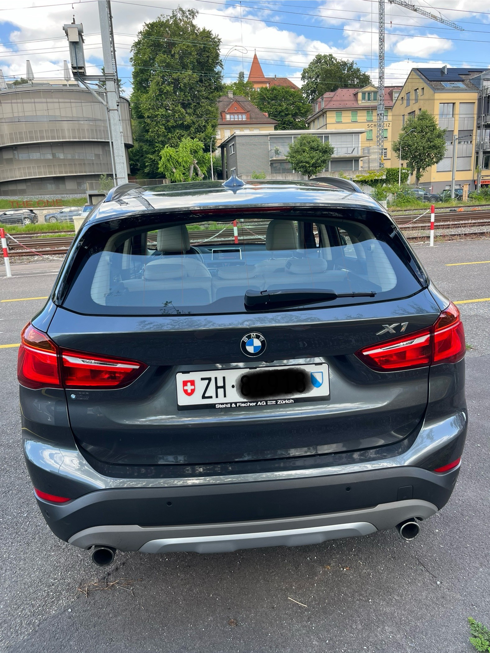 BMW 25i xDrive-image-1