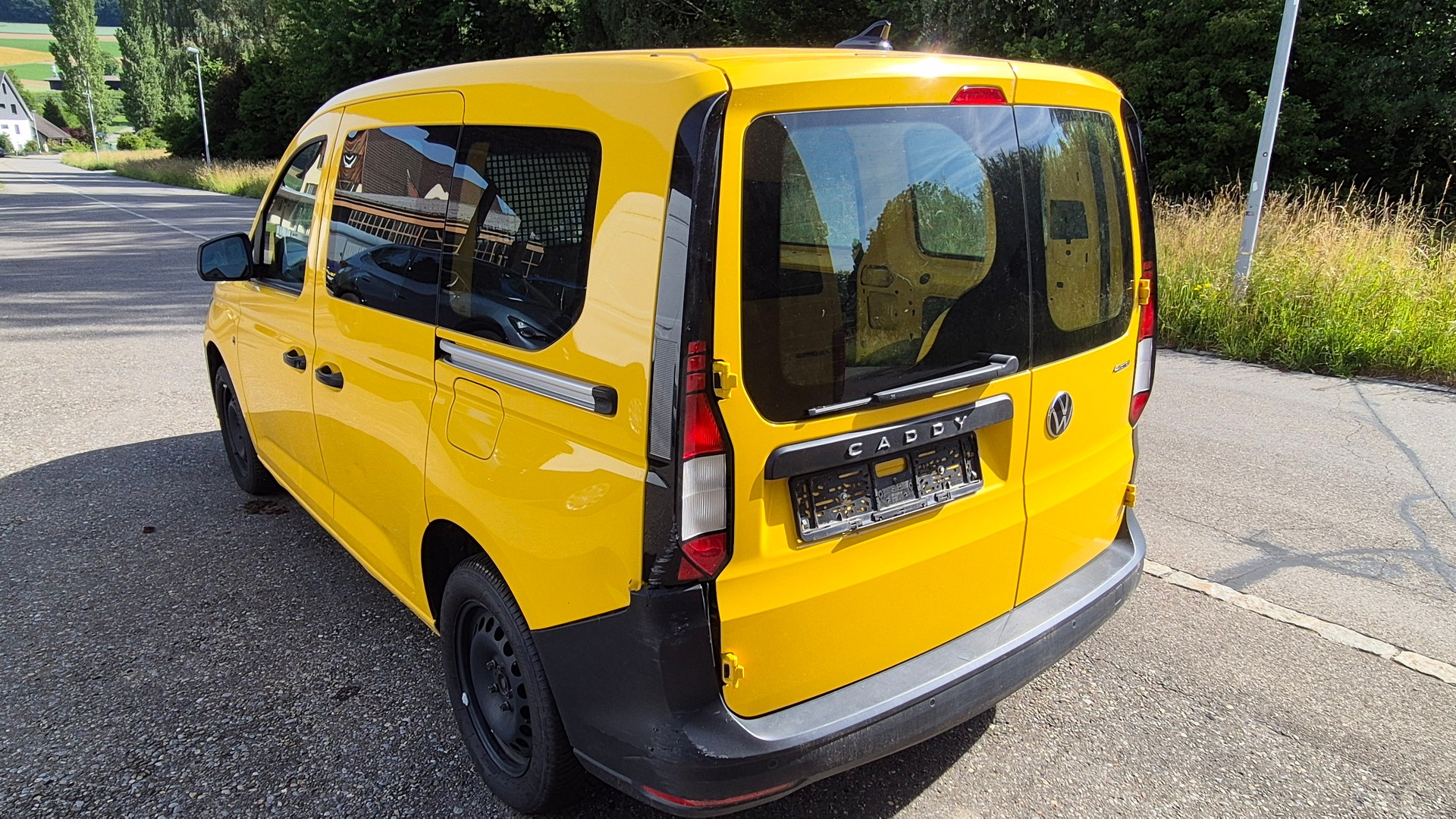 VW Caddy 2.0 TDI 4Motion Style-image-2