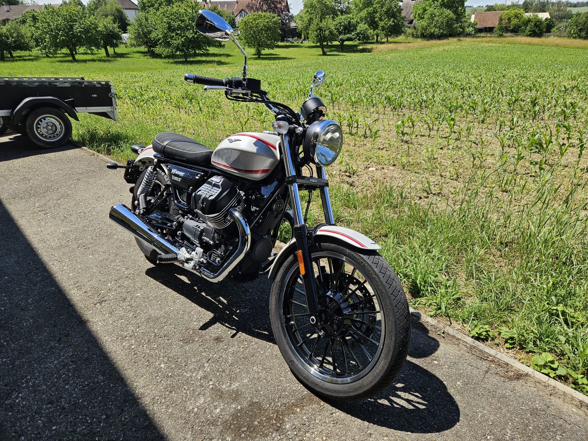 MOTO GUZZI V9 Roamer 850 ABS-image-1