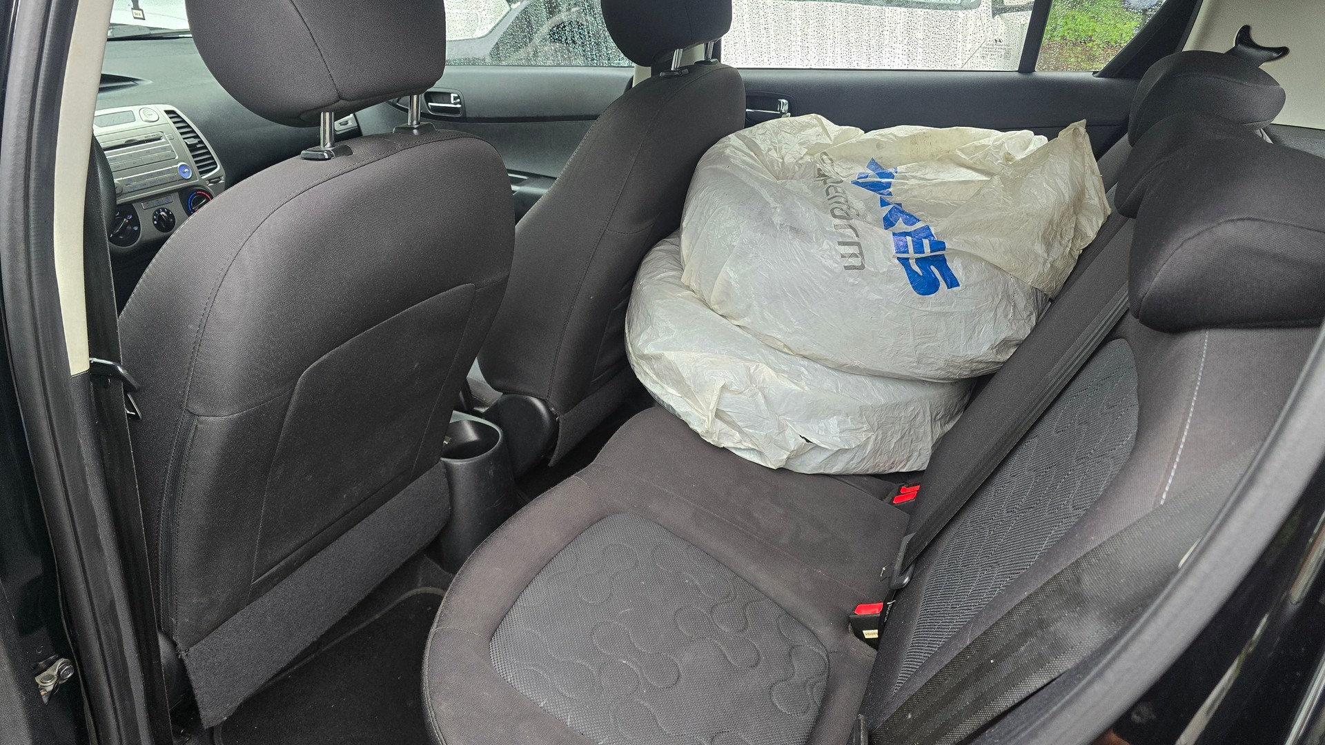HYUNDAI i20 1.2 Comfort-image-9