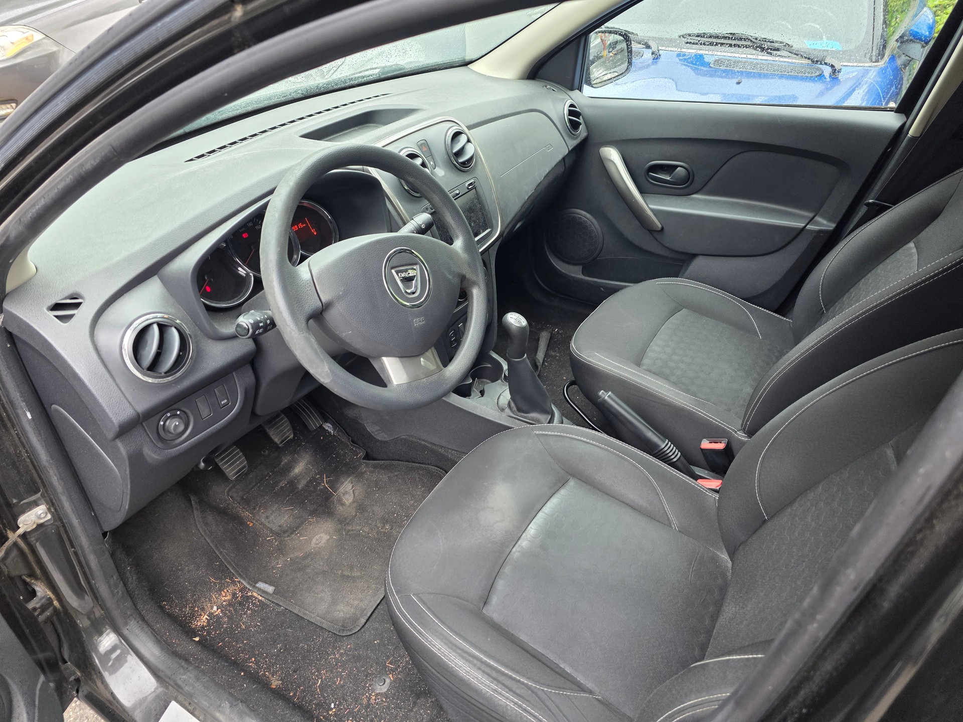 DACIA Logan MCV 0.9 Lauréate-image-4