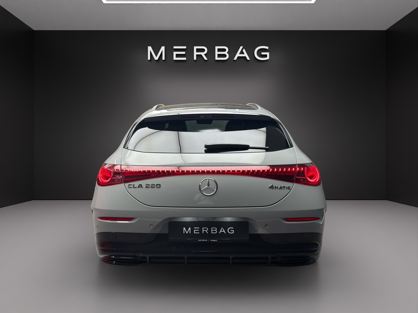 MERCEDES-BENZ CLA 220 4MATIC Shooting Brake-image-4