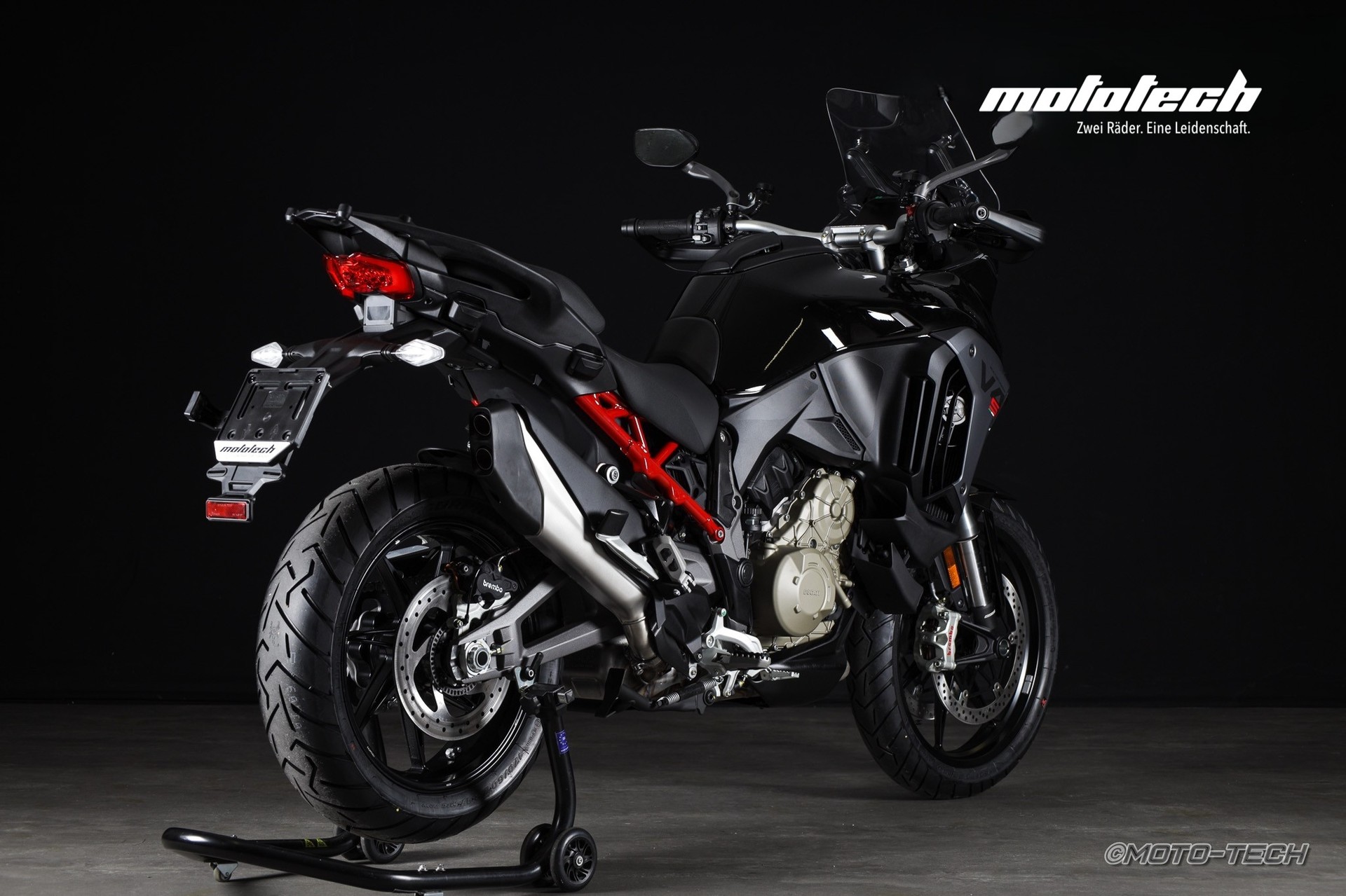DUCATI MULTISTRADA V4 S / 4 JAHRE GARANTIE-showroom-element-3