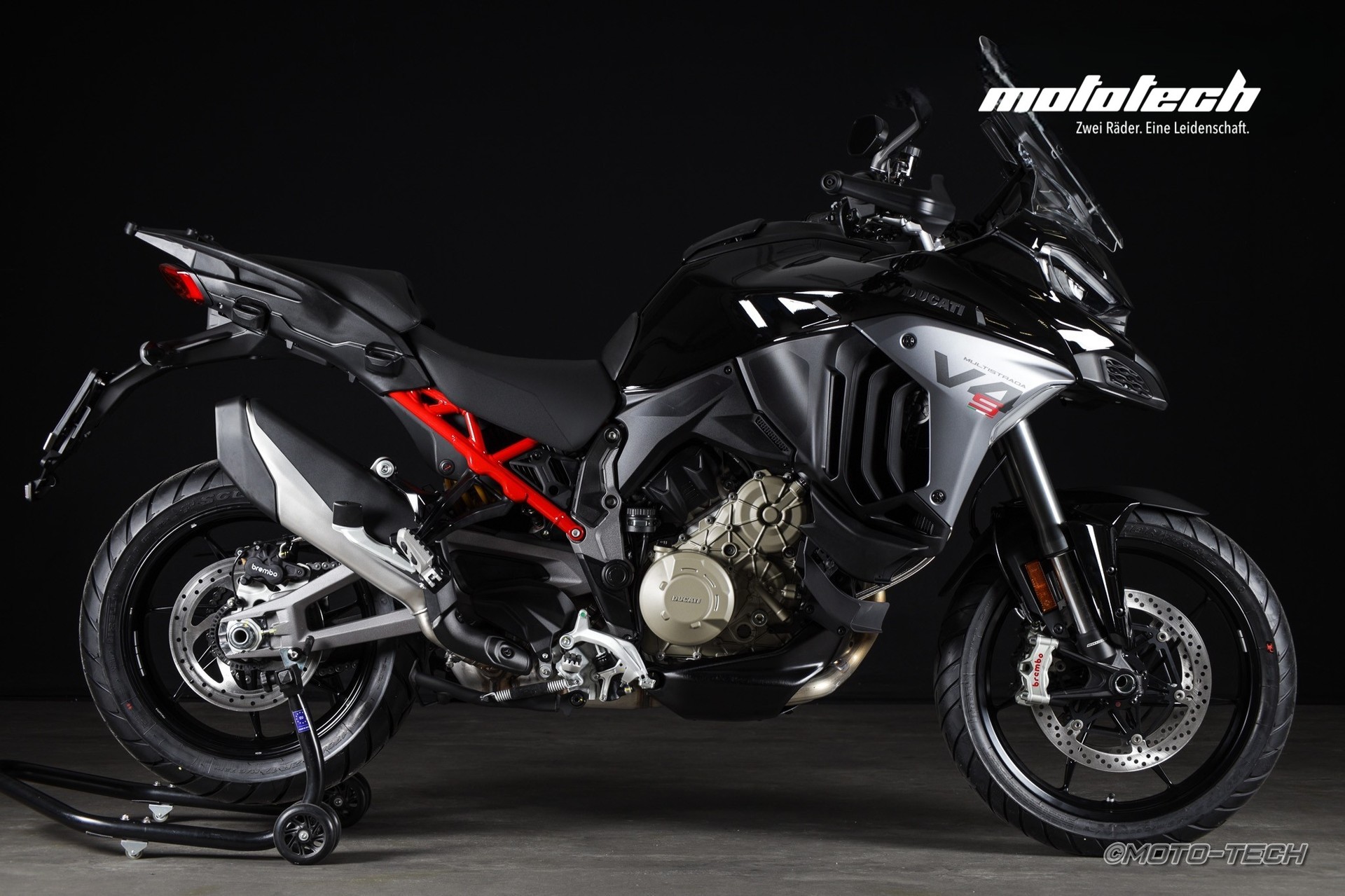 DUCATI MULTISTRADA V4 S / 4 JAHRE GARANTIE-showroom-element-2