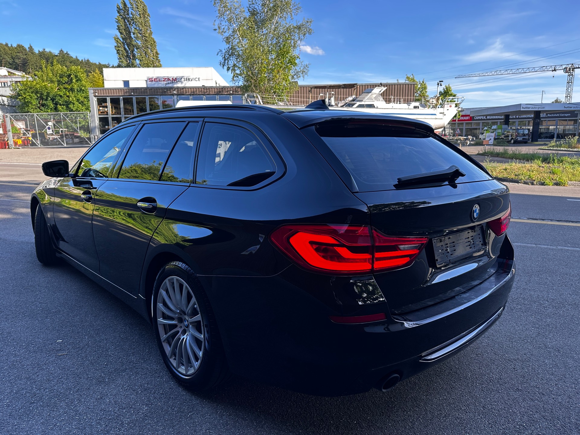 BMW 530d xDrive-image-1